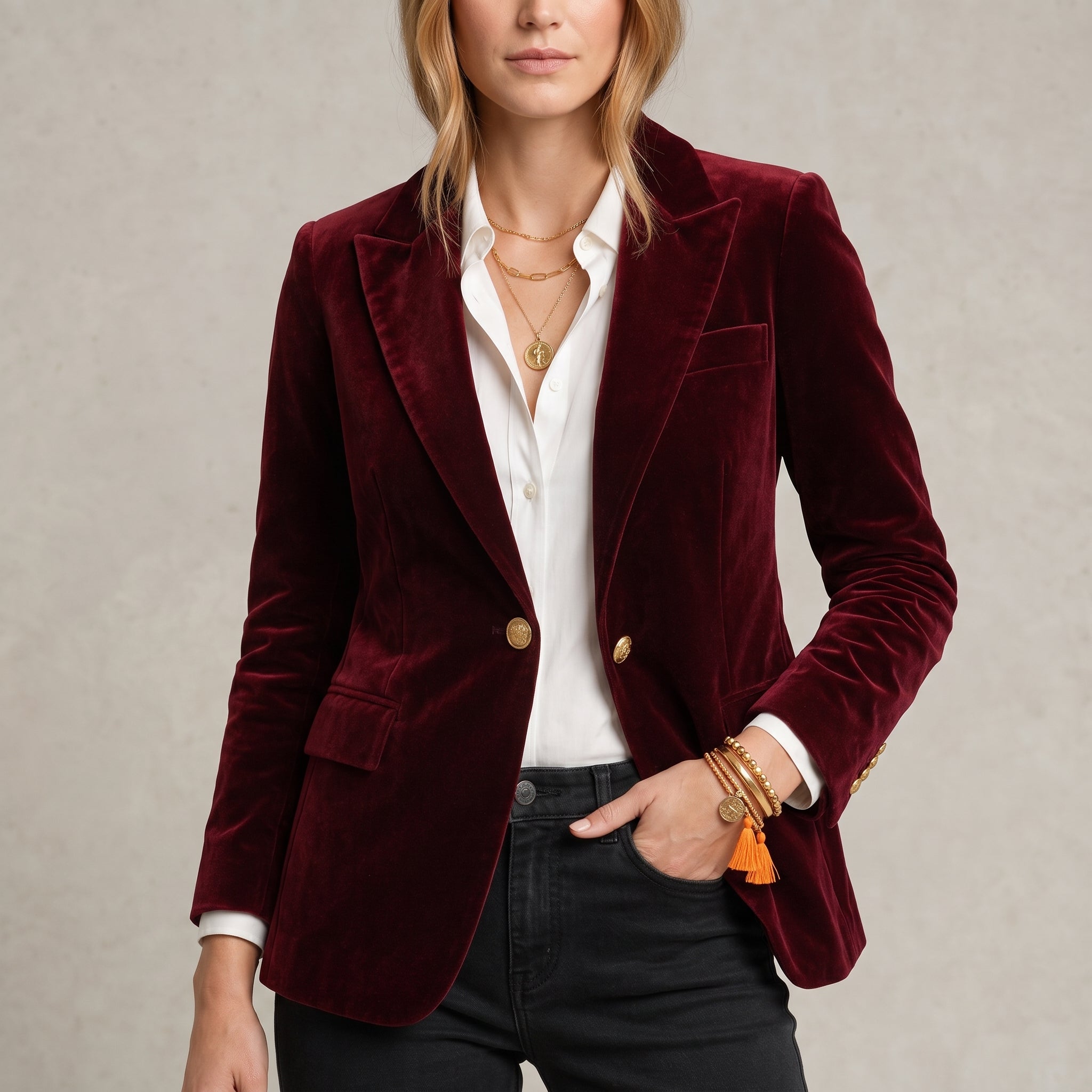 Sophie - Women's Tailored Single-Breasted Blazer with Gold Buttons