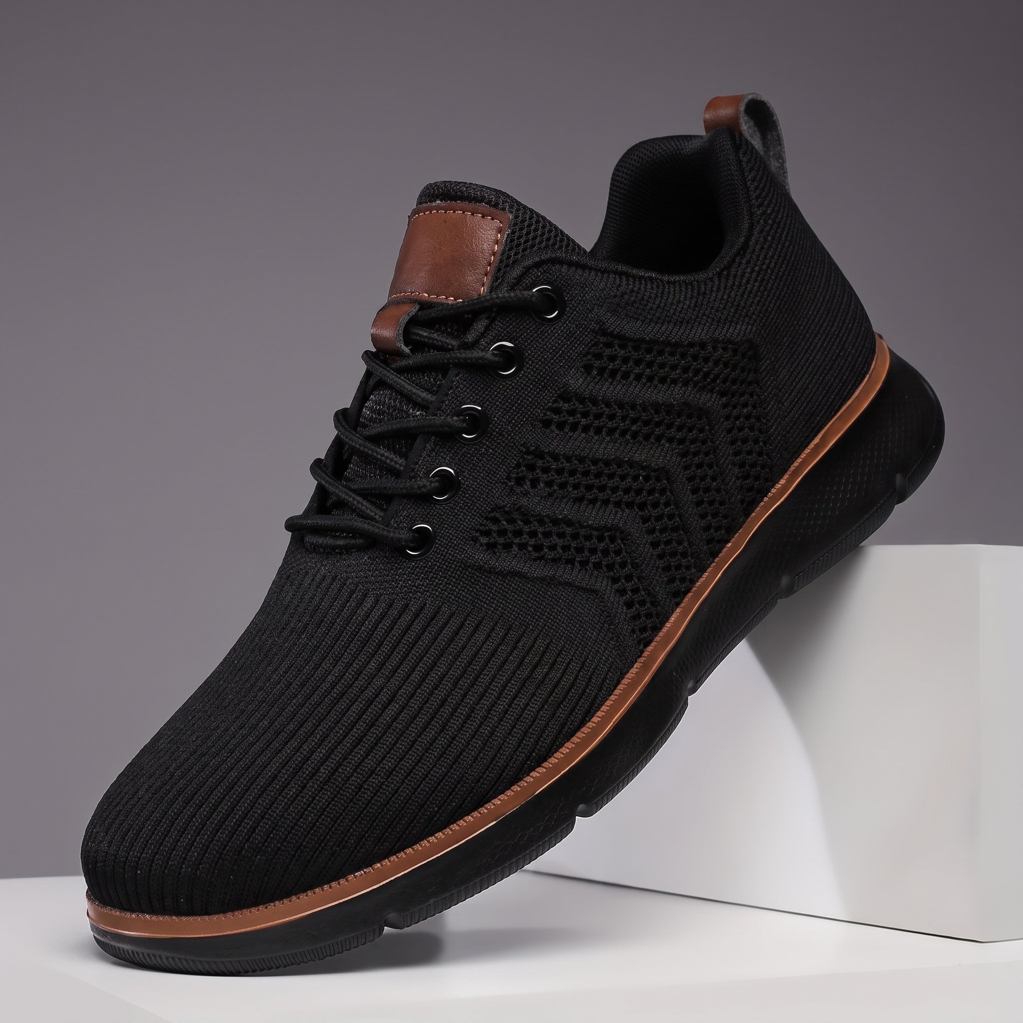 Jonas - Men's Orthopaedic Breathable Low-Top Trainers