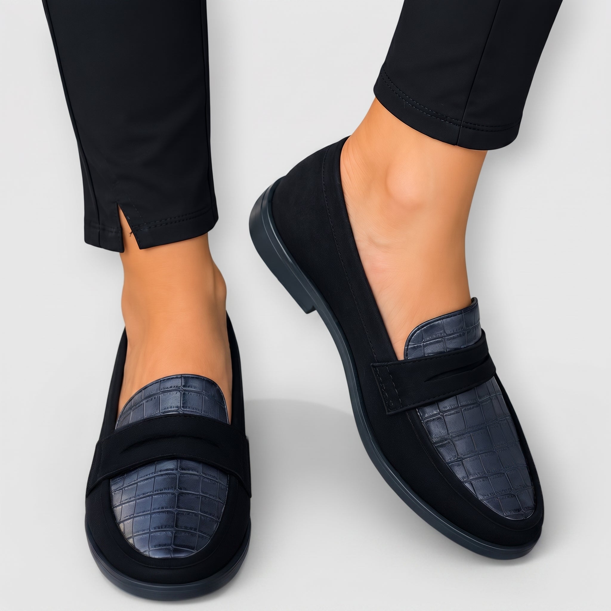 Annalise - Women's Velvet Round Toe Penny Loafers