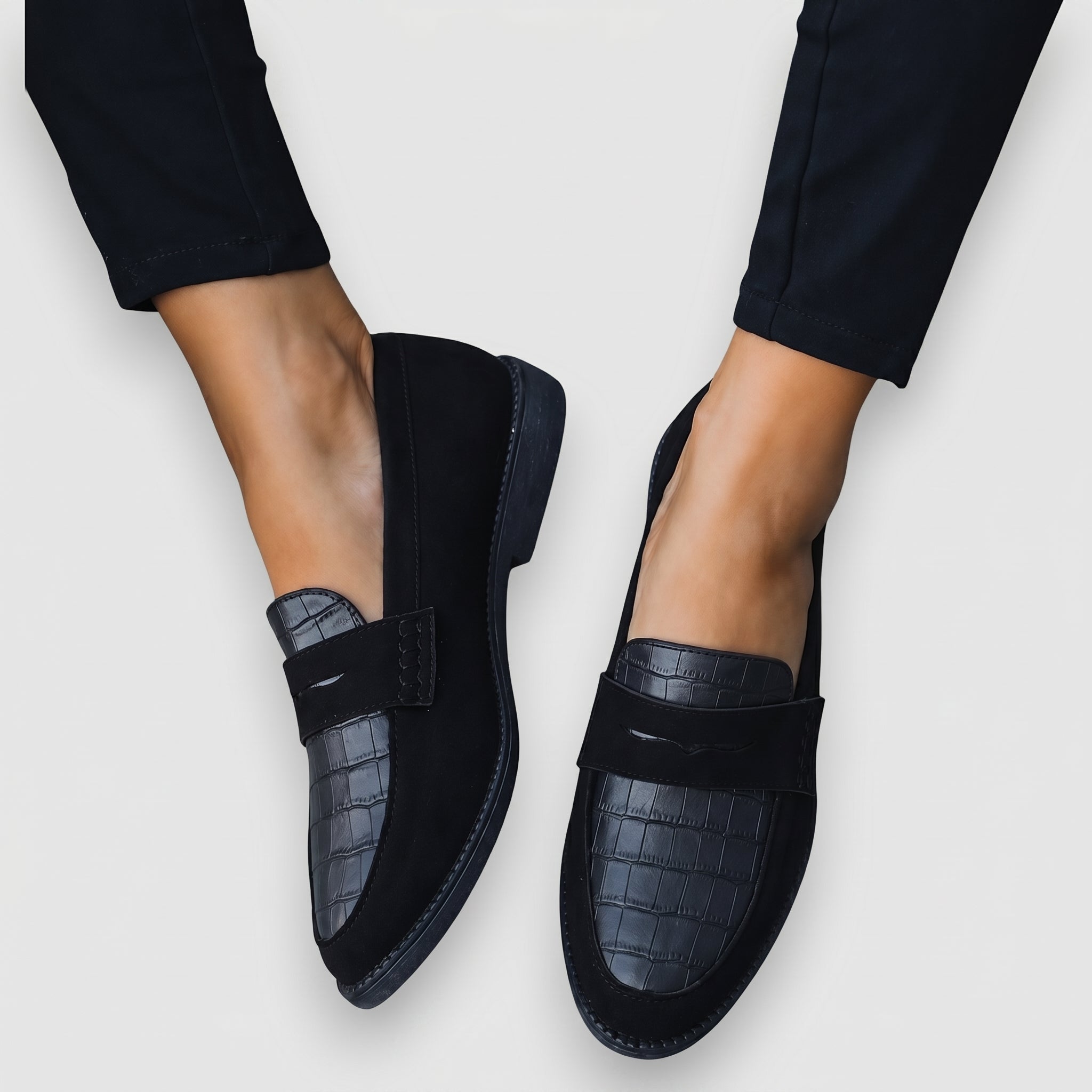 Annalise - Women's Velvet Round Toe Penny Loafers