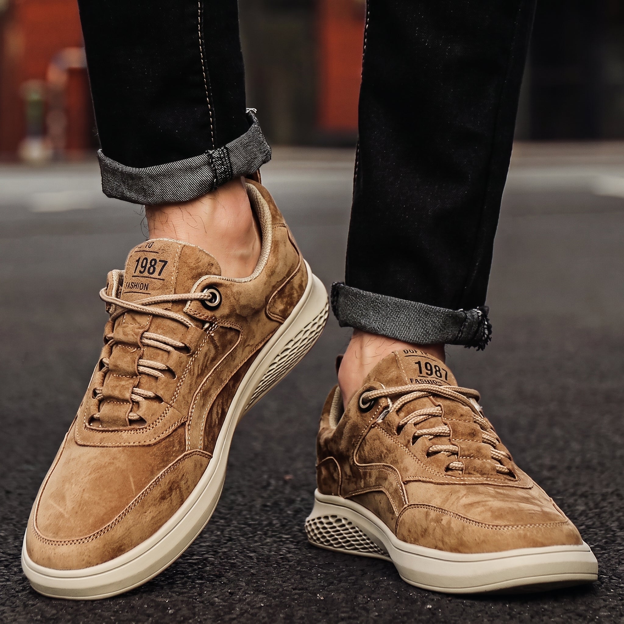 Charlie - Men's Low-Top Lace-Up Trainers with Contrast Stitching