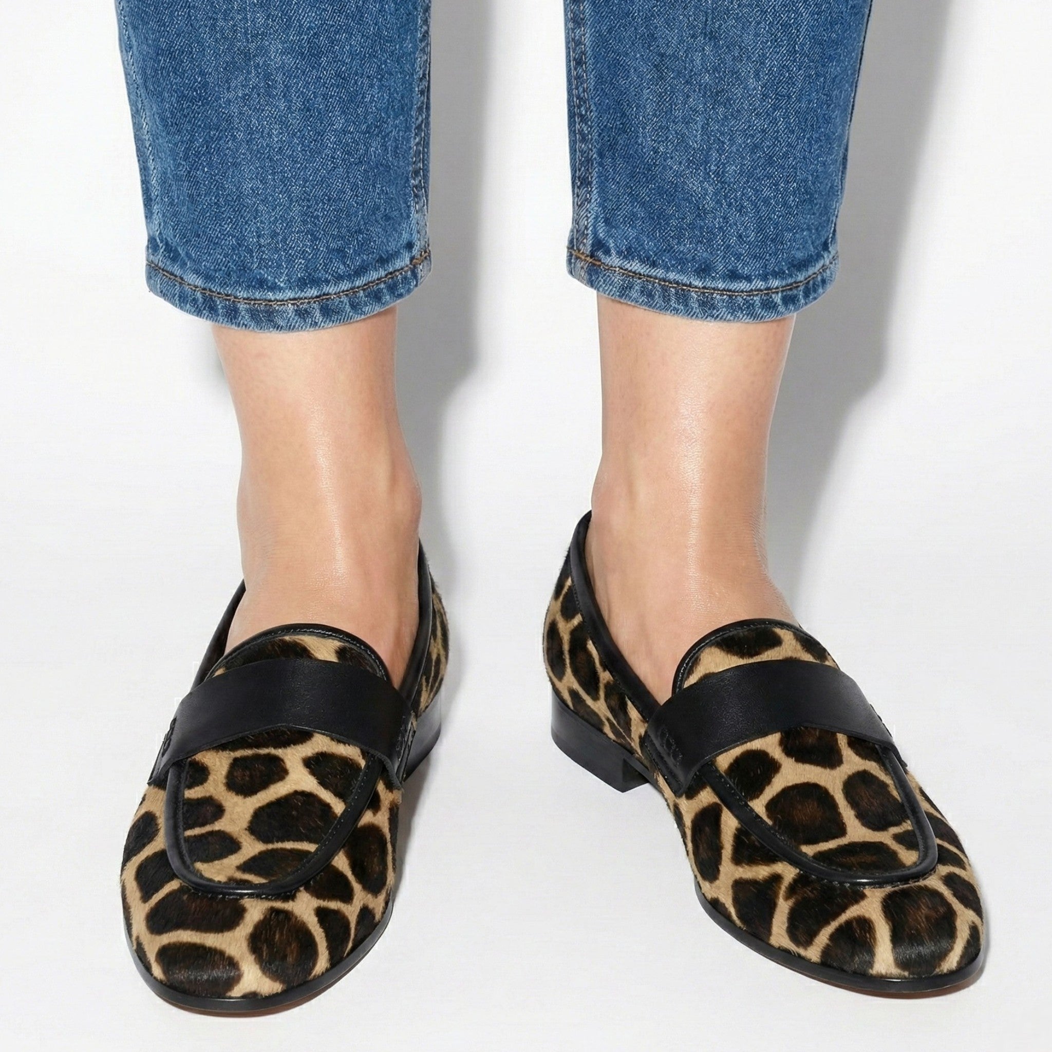 Alice - Women's Textured Loafers with Patterned Finish - Loafers - Black - Taylor & Bennett