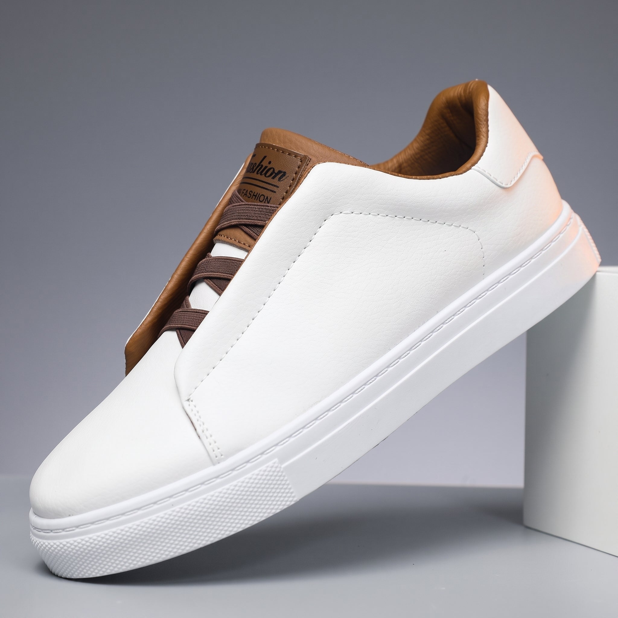 Andreas - Men's Orthopaedic Casual Low-Top Trainers - Sneakers - White - Taylor & Bennett