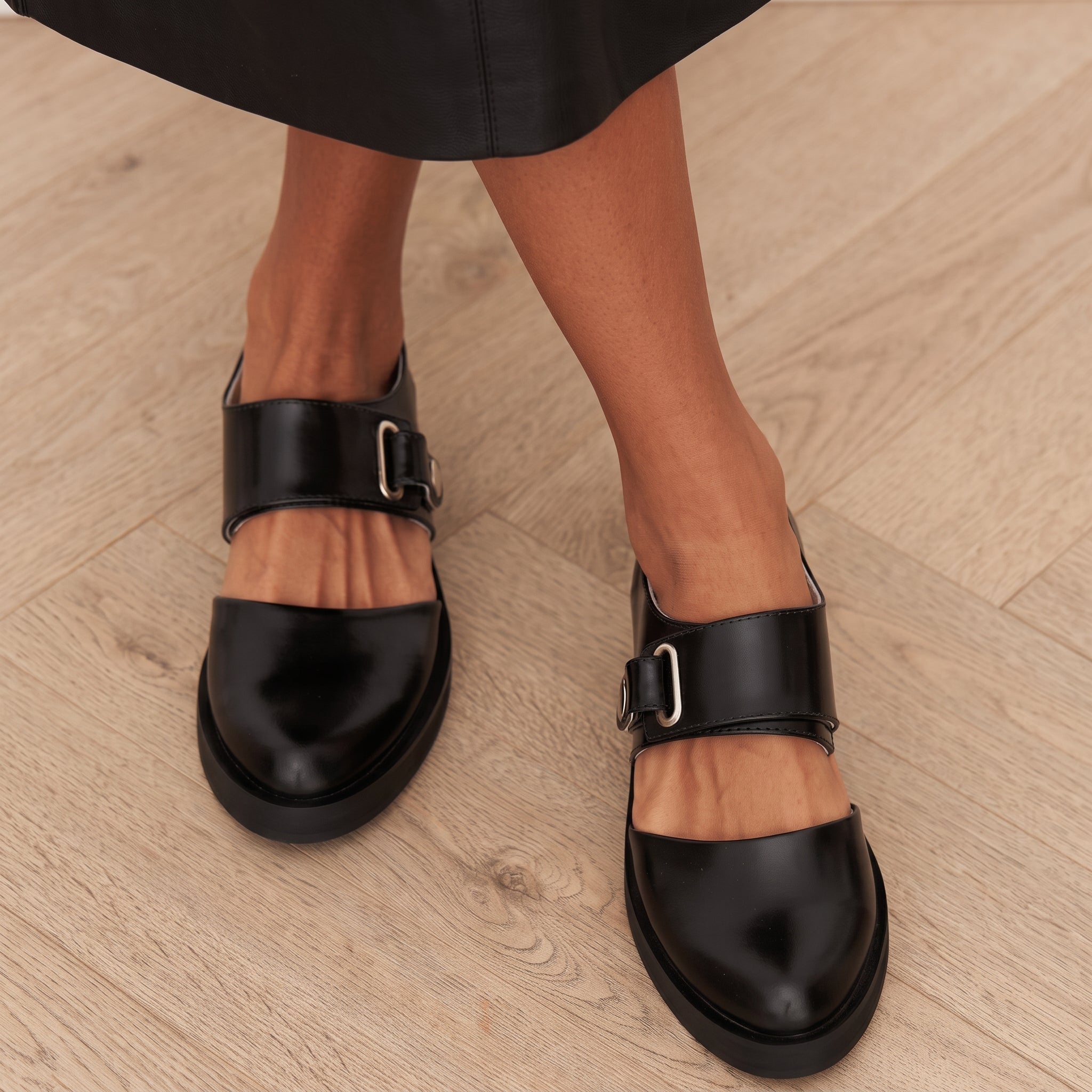 Aubrey - Women's Round Toe Mary Jane Flats with Buckle Strap - Sandals - Black - Taylor & Bennett