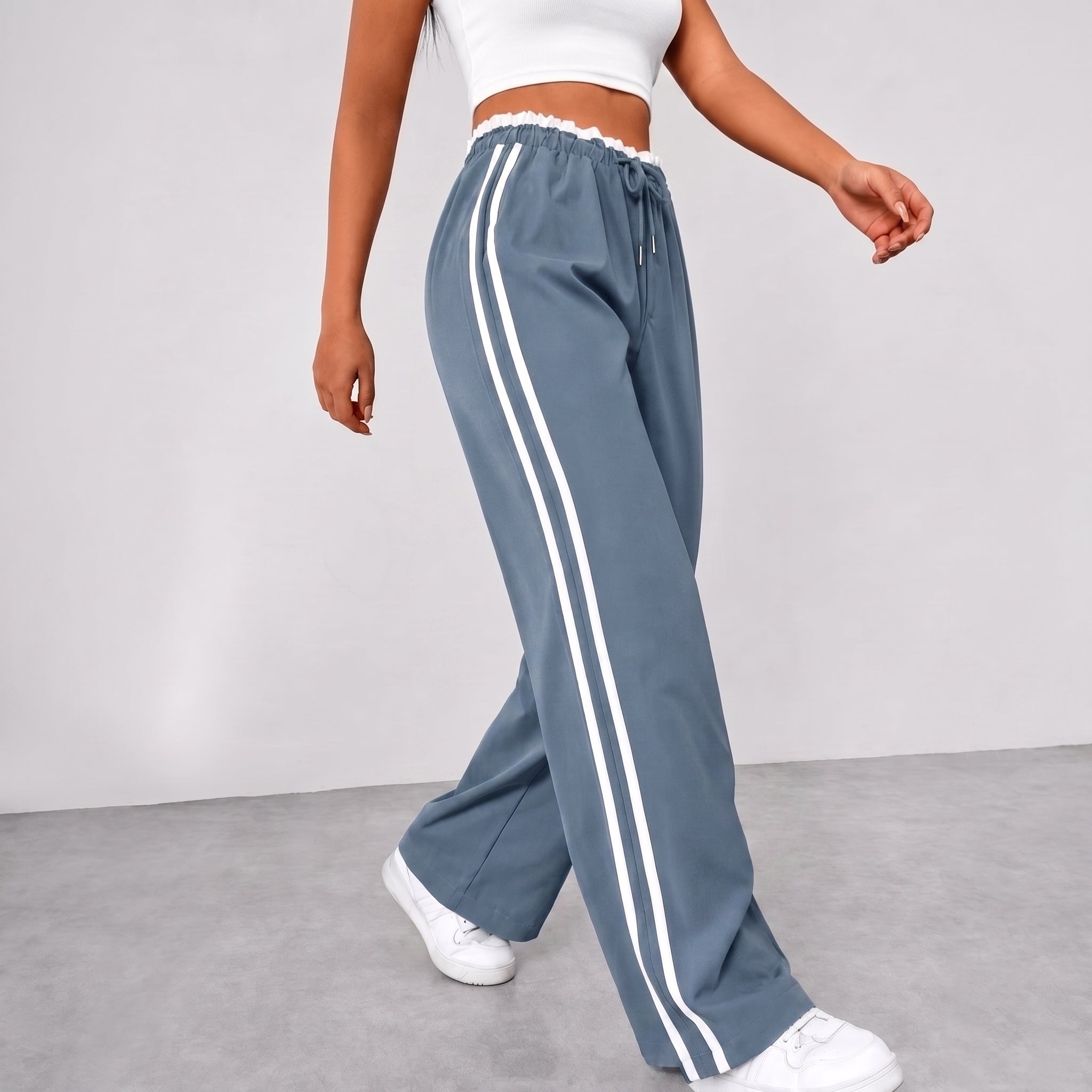 Beatrice - Women's High-Waisted Wide-Leg Joggers - Joggers - Blue - Taylor & Bennett