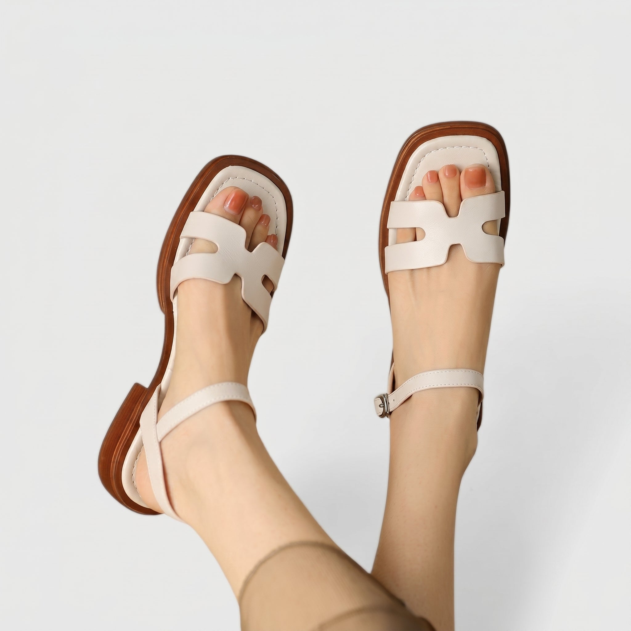 Brigitte - Women's Cross Strap Flat Sandals with Ankle Strap - Sandal - White - Taylor & Bennett