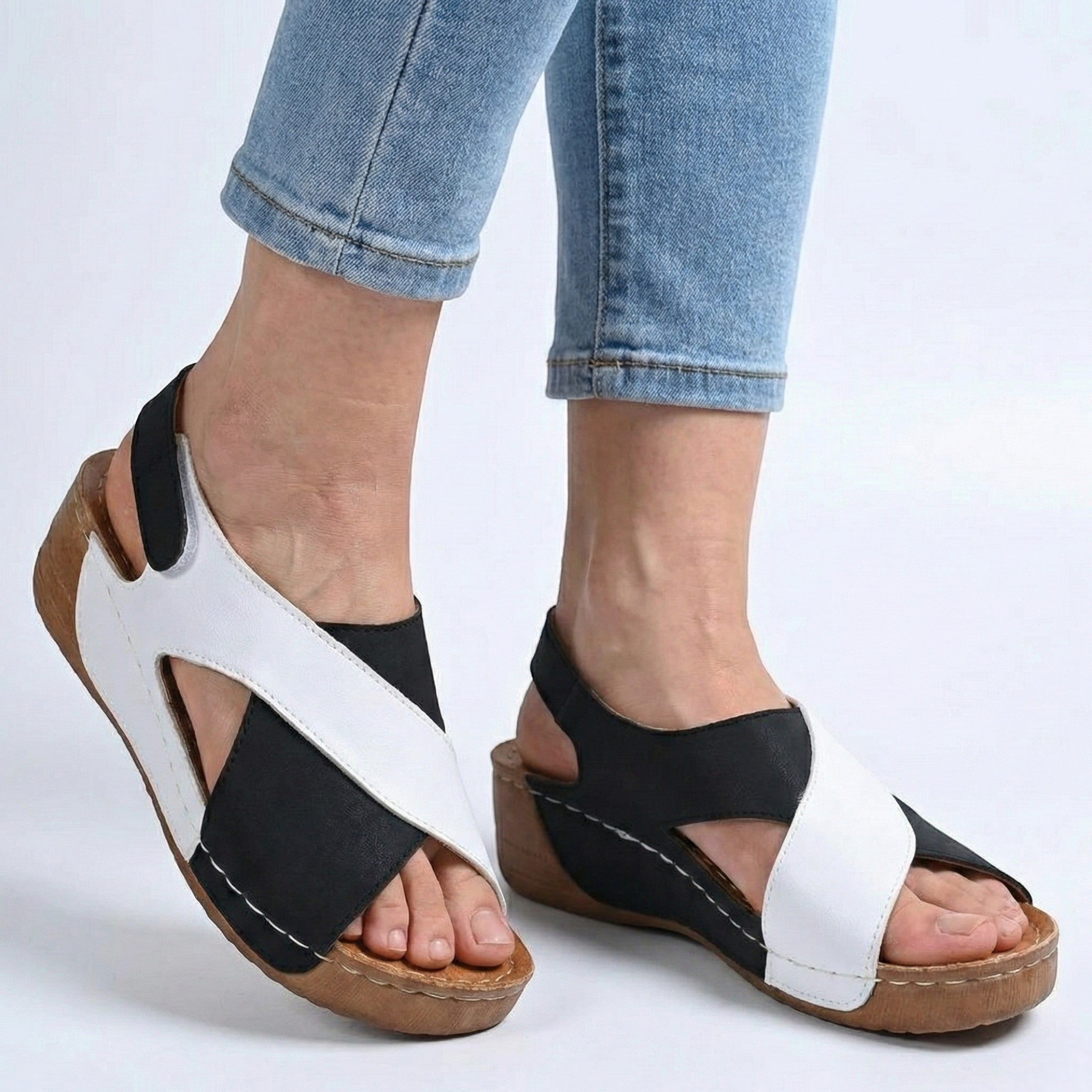 Charlotte - Women's Sandals with Arch Support and Wedge Heel - Sandals - Black - Taylor & Bennett