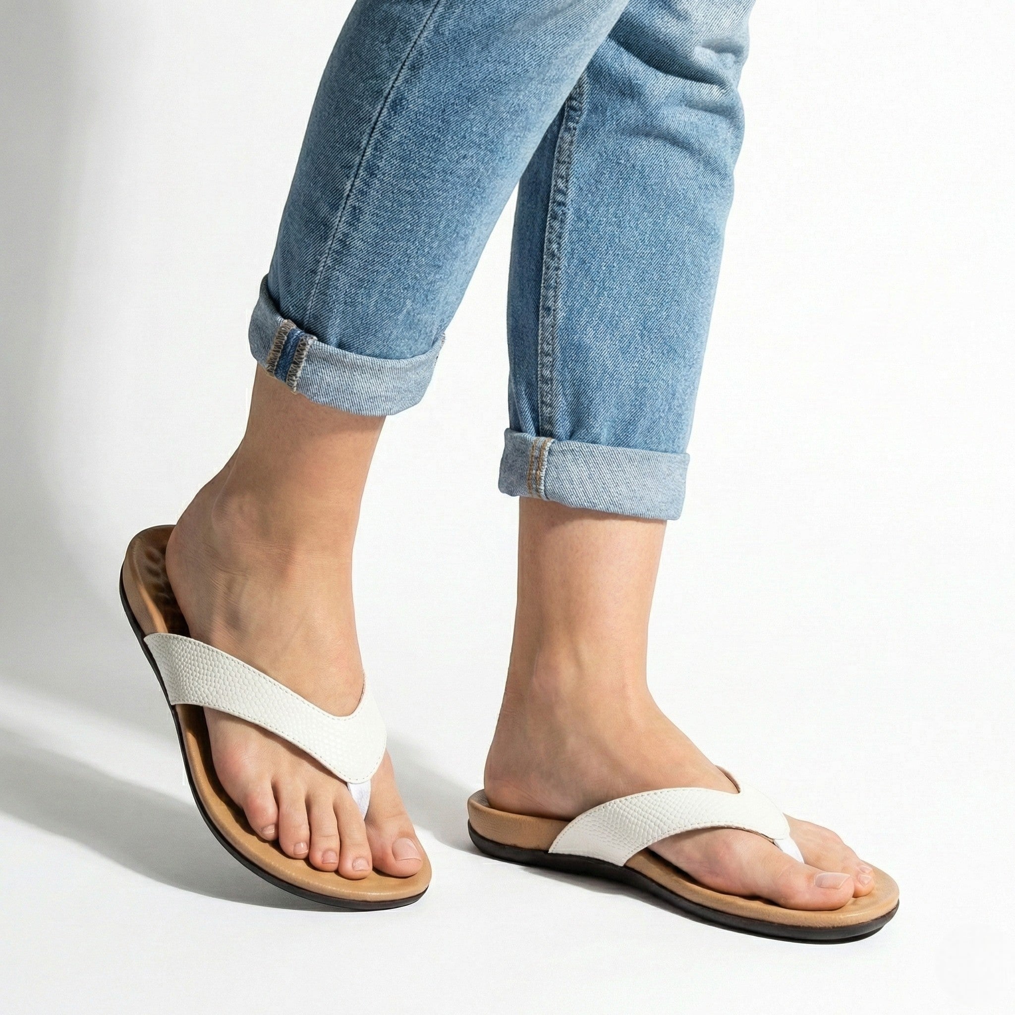 Chloe - Women's Flat Sandals with Toe Post Design - Slippers - White - Taylor & Bennett