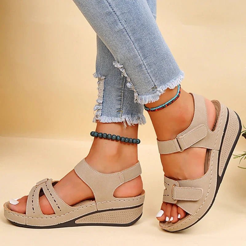 Cora - Women's Orthopaedic Wedge Sandals - Sandals - Beige - Taylor & Bennett