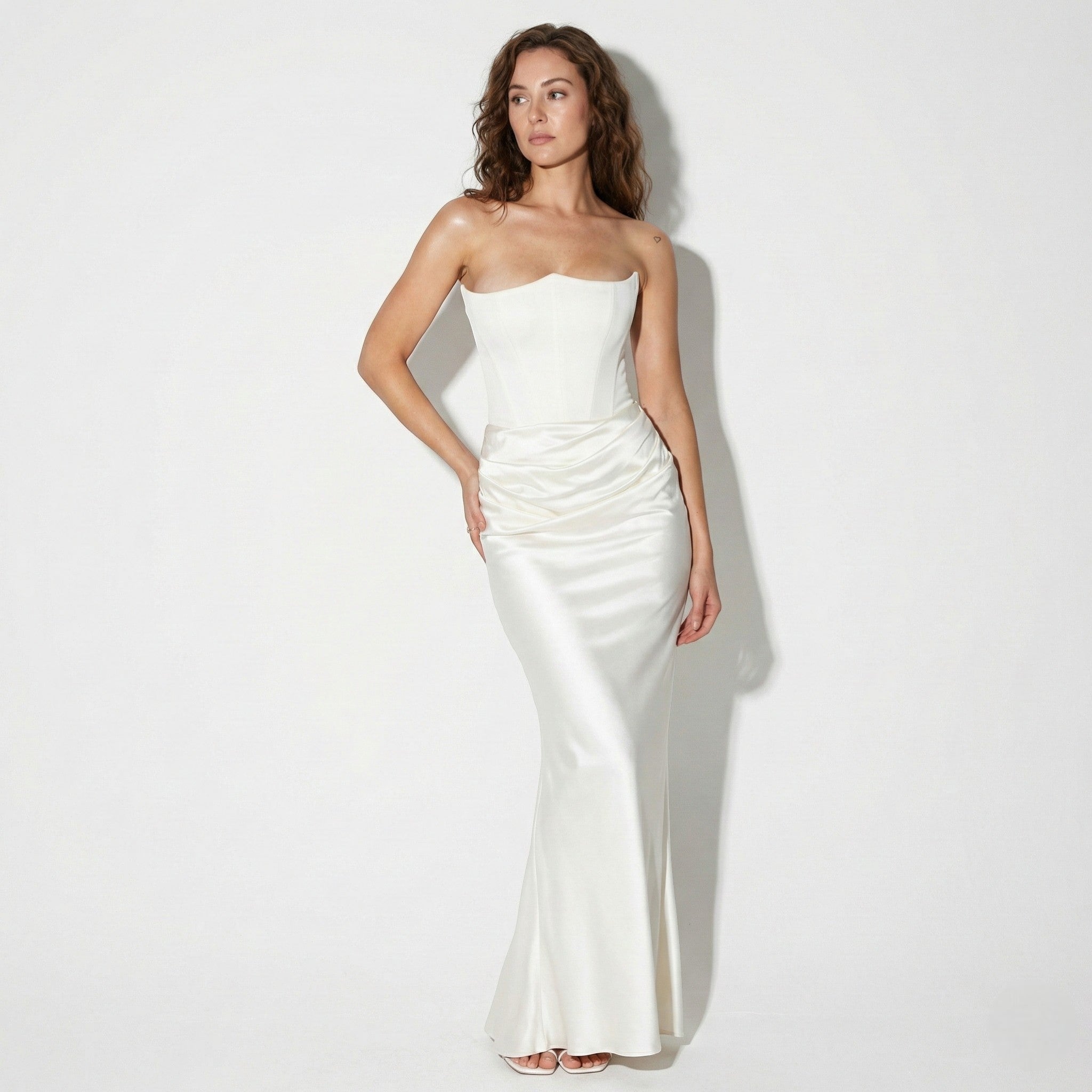 Isla - Women's Strapless Ruched Maxi Dress - Maxi - Kleid - White - Taylor & Bennett