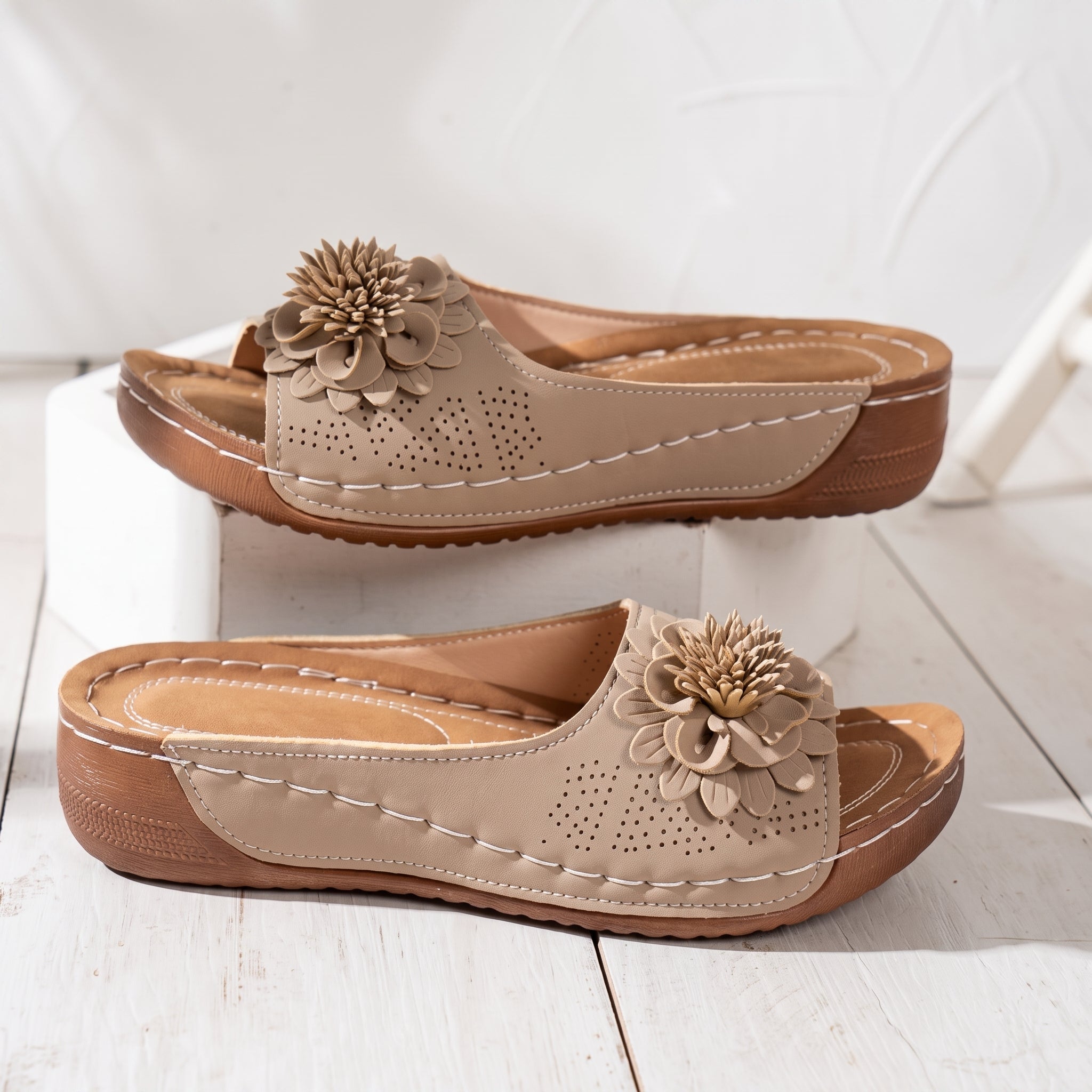 Johanna – Women's Orthopaedic Floral Detail Wedge Sandals - Sandals - Khaki - Taylor & Bennett