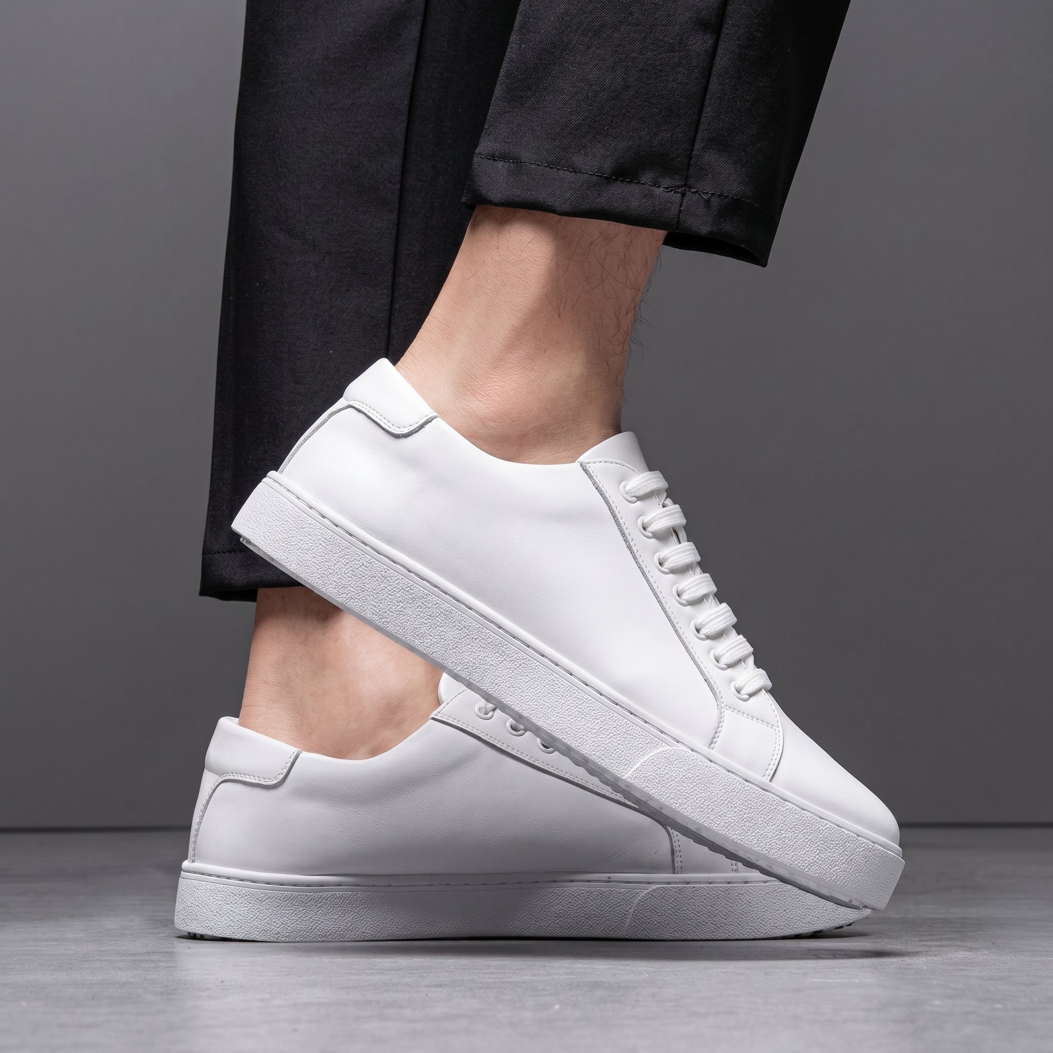 Jonas - Men's Classic Minimalist Low-Top Trainers - Shoes - White - Taylor & Bennett