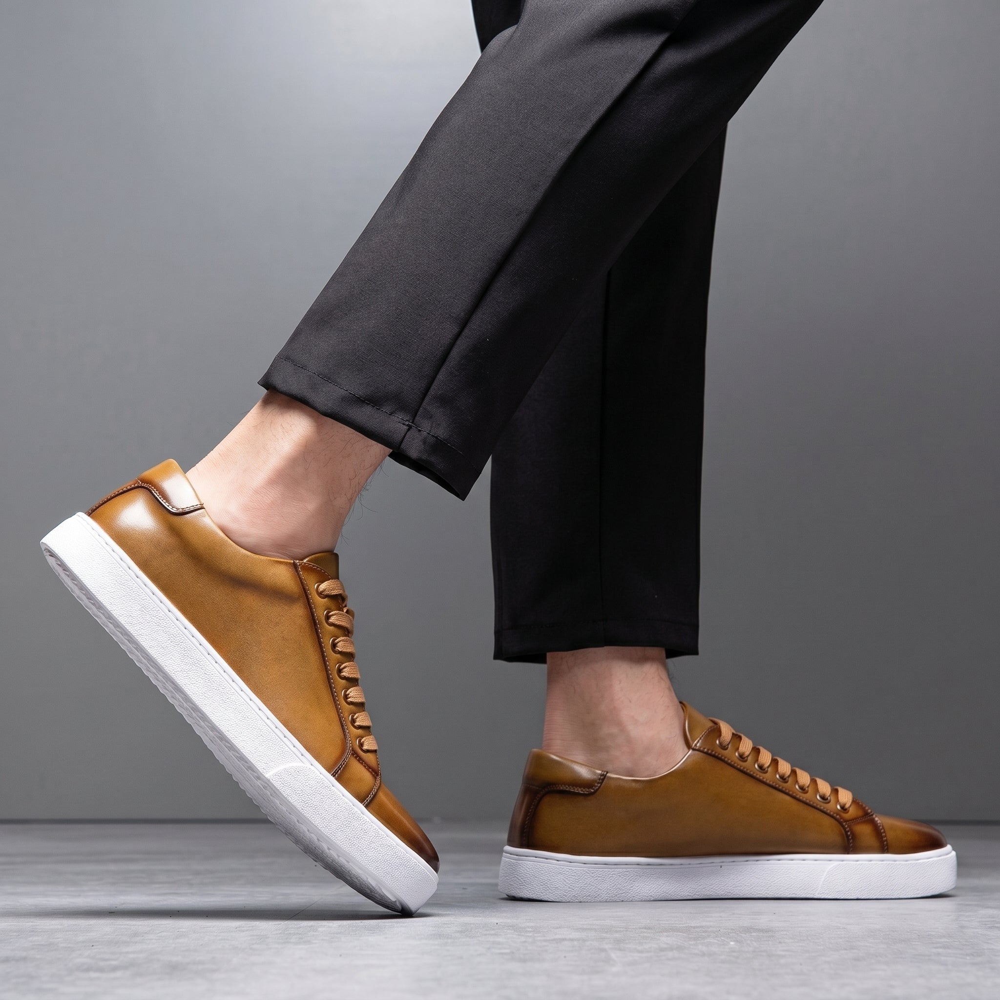 Jonas - Men's Classic Minimalist Low-Top Trainers - Shoes - Khaki - Taylor & Bennett