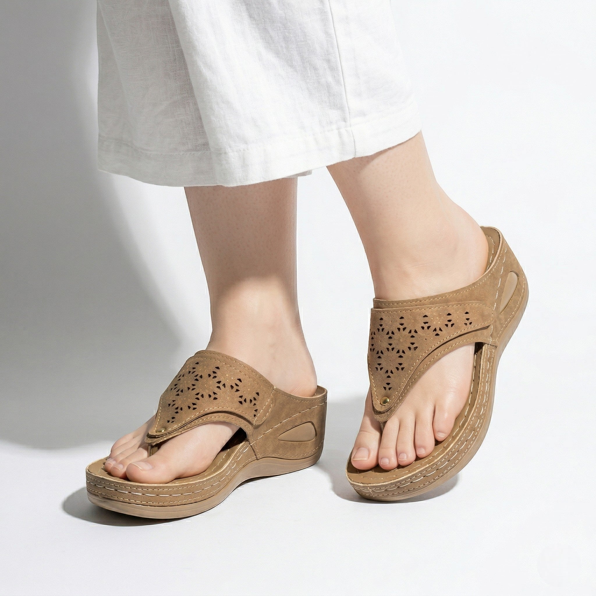 Layla - Women's Wedge Sandals with Cut - Out Detail - Sandal - Brown - Taylor & Bennett