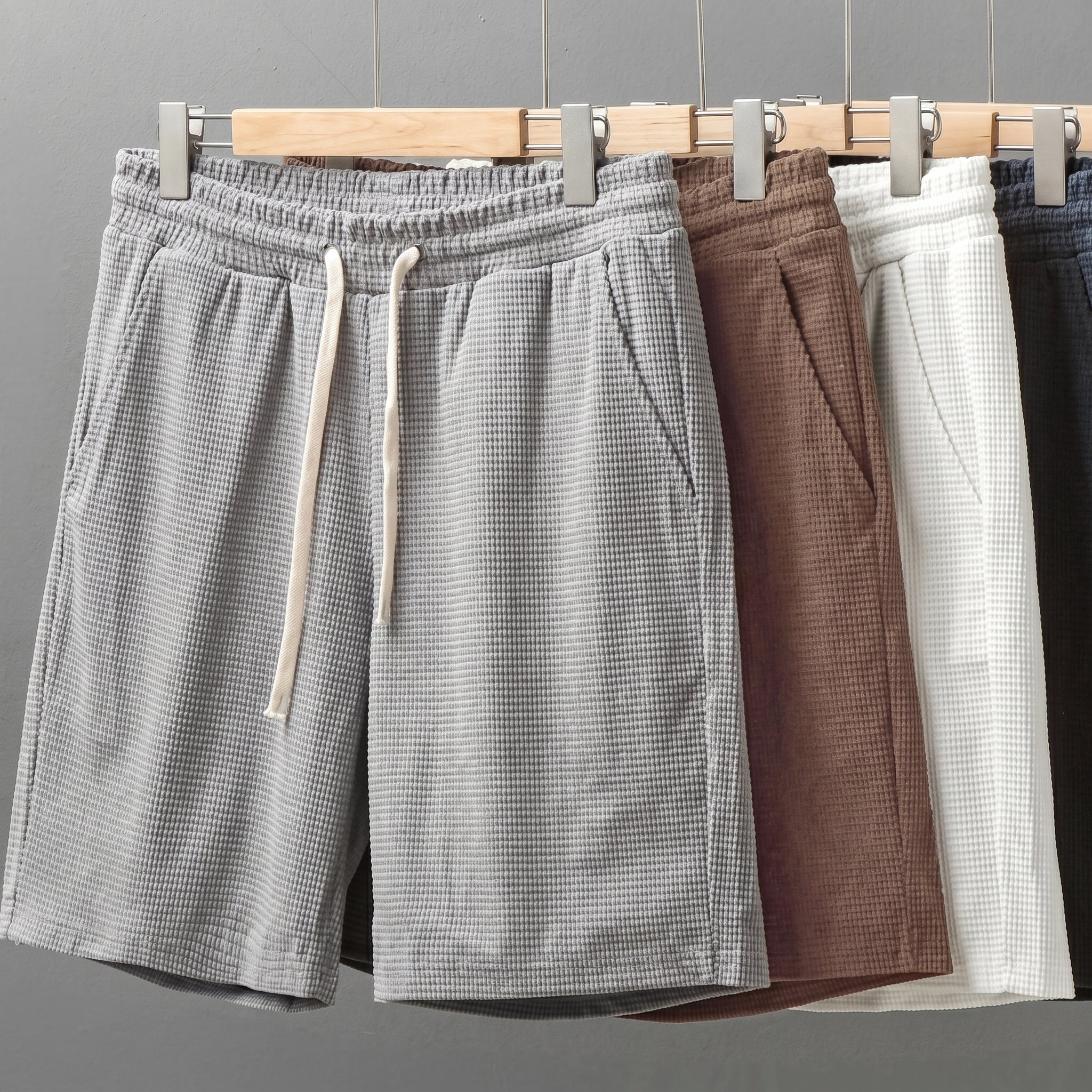 Marcus - Men's Relaxed Fit Elasticated Waist Drawstring Shorts - Shorts Men - Black - Taylor & Bennett