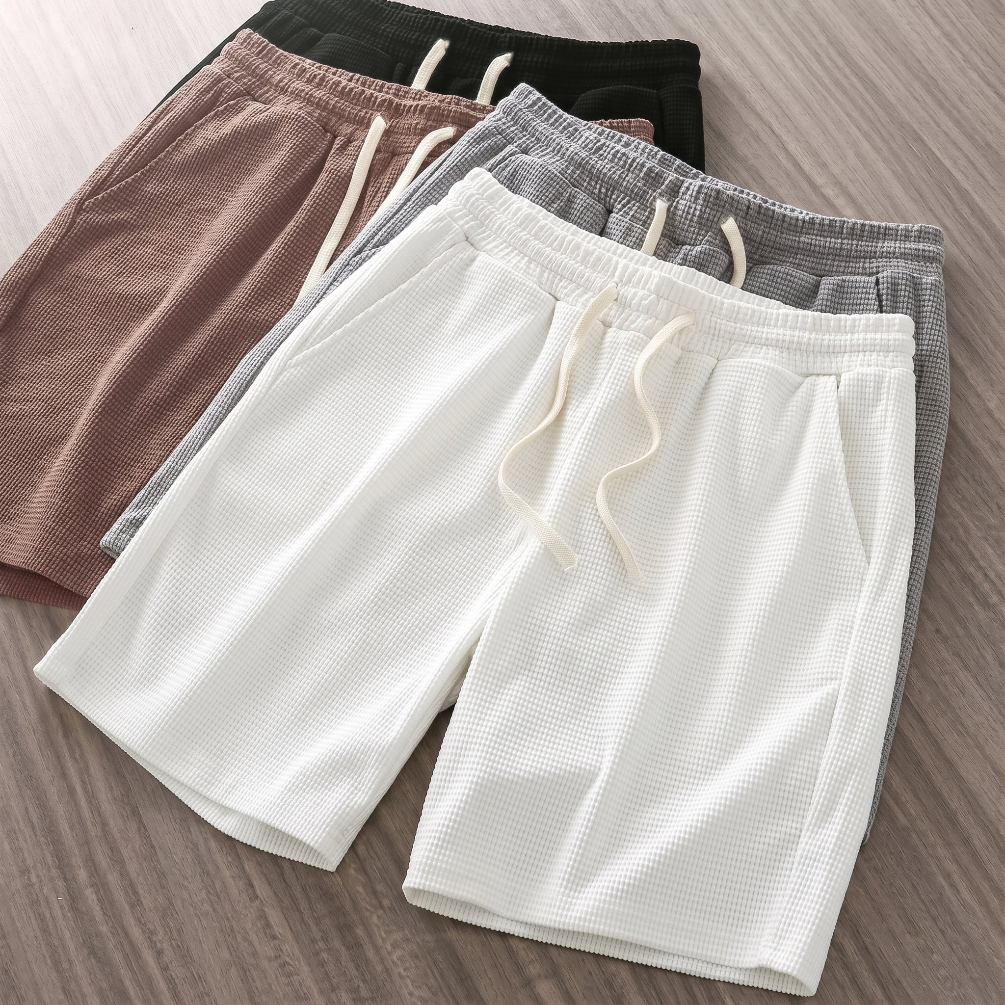 Marcus - Men's Relaxed Fit Elasticated Waist Drawstring Shorts - Shorts Men - Black - Taylor & Bennett