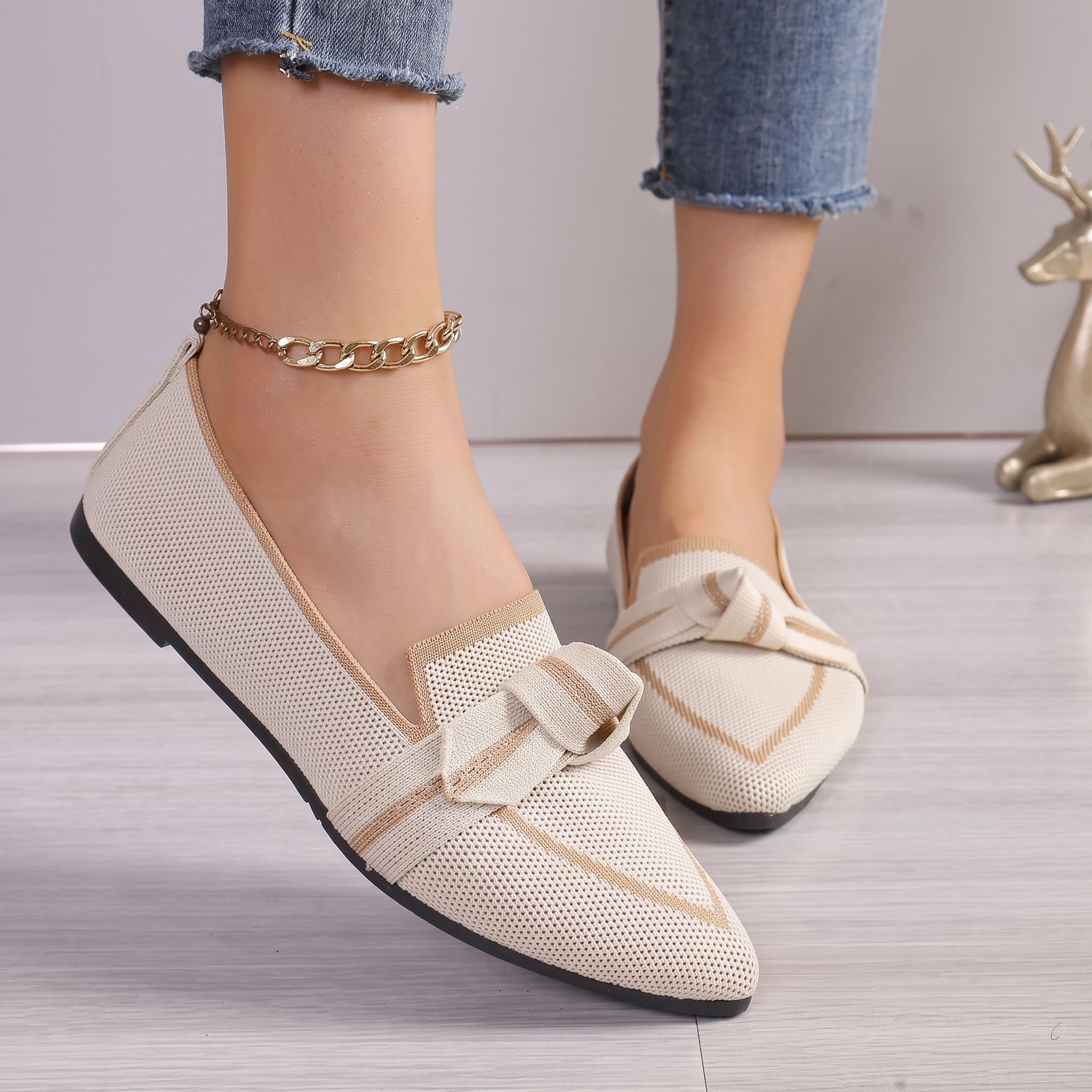 Millie - Women's Pointed Toe Knot Detail Flat Loafers - Loafer - Beige - Taylor & Bennett