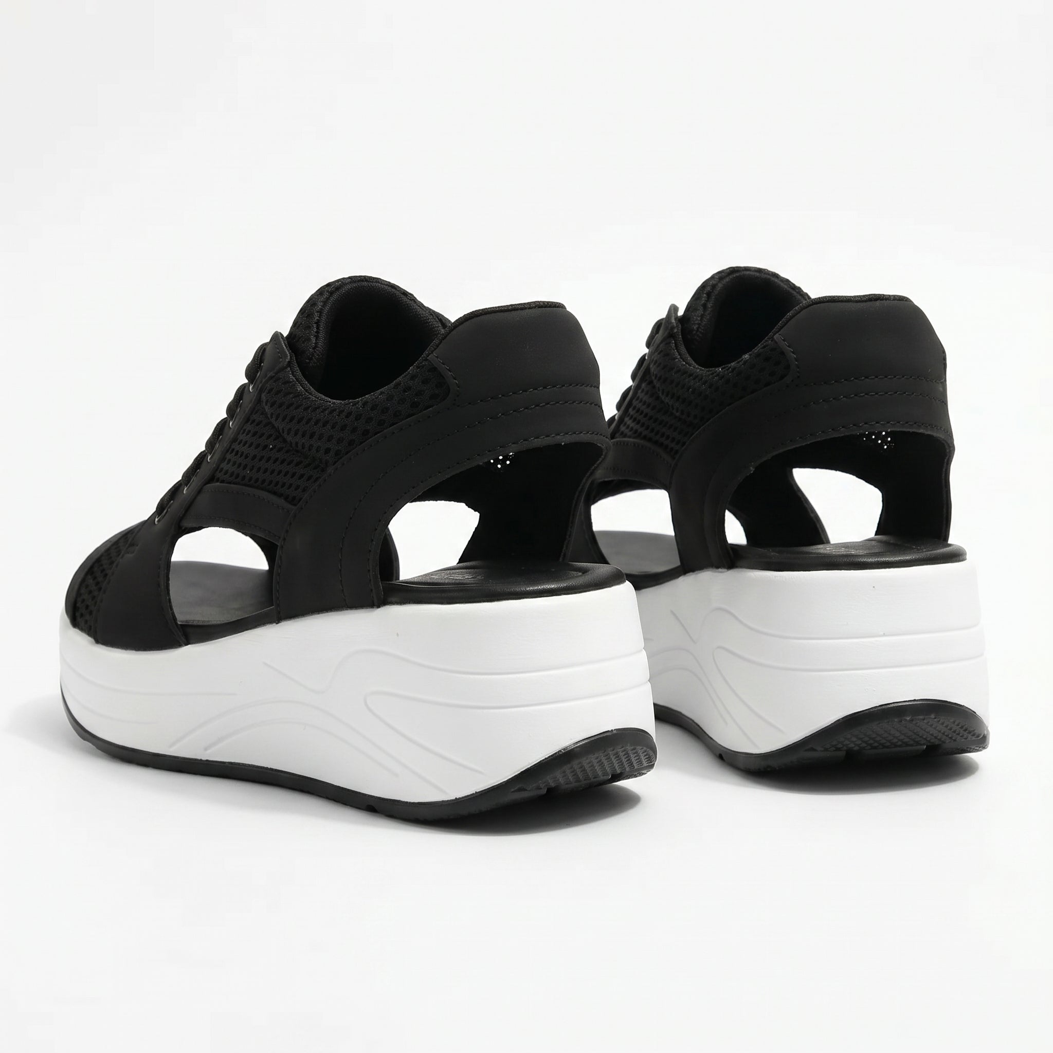 Nyla - Women's Open Toe Platform Sandals - Sandal - Black - Taylor & Bennett