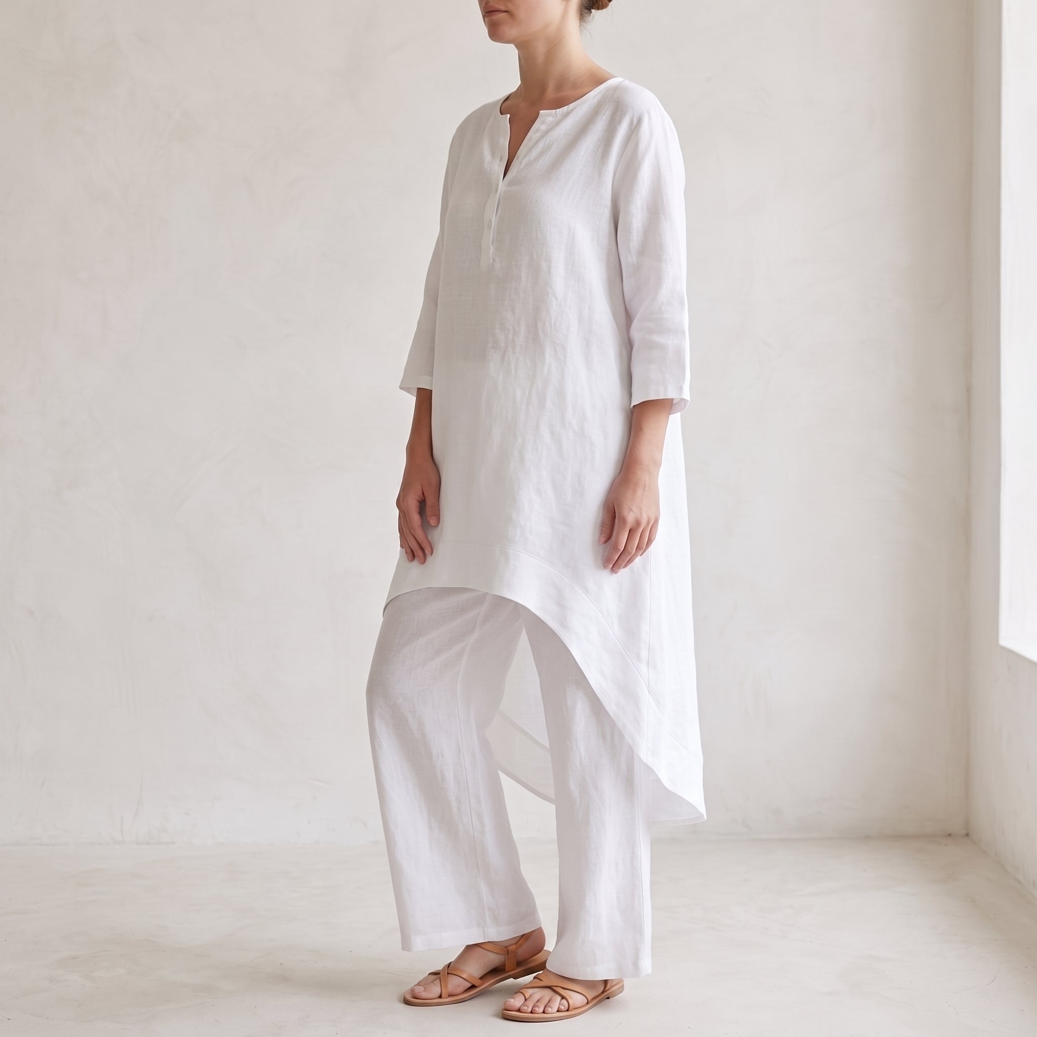Phoebe - Women's Relaxed High-Low Tunic Wide-Leg Trouser Set - Sets - White - Taylor & Bennett