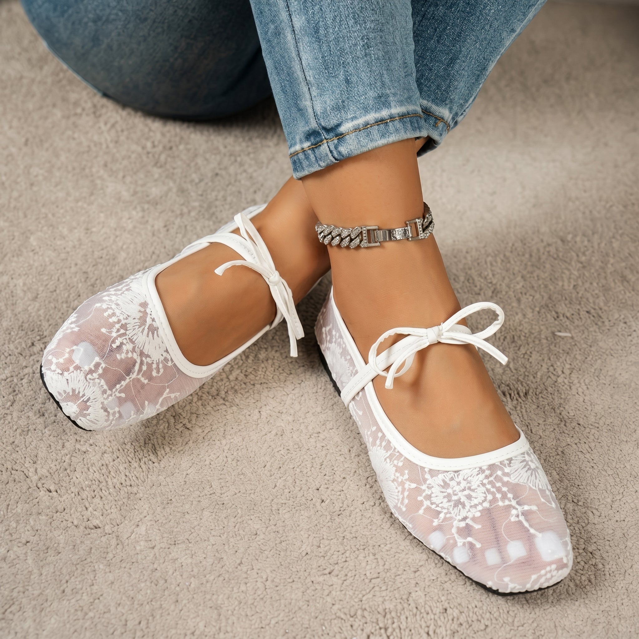 Ellie - Women's Floral Bow Detail Square Toe Mary Jane Flats