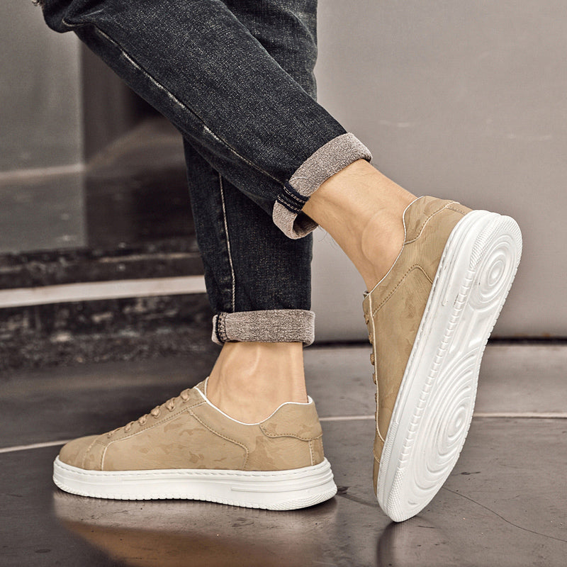 Charlie - Men's Textured Low-Top Lace-Up Trainers