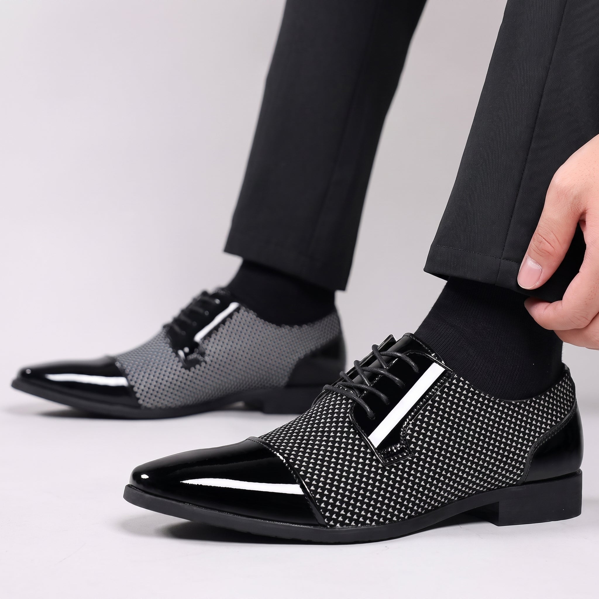 Benjamin - Men's Glossy Patent Toe Cap Wedding Shoes