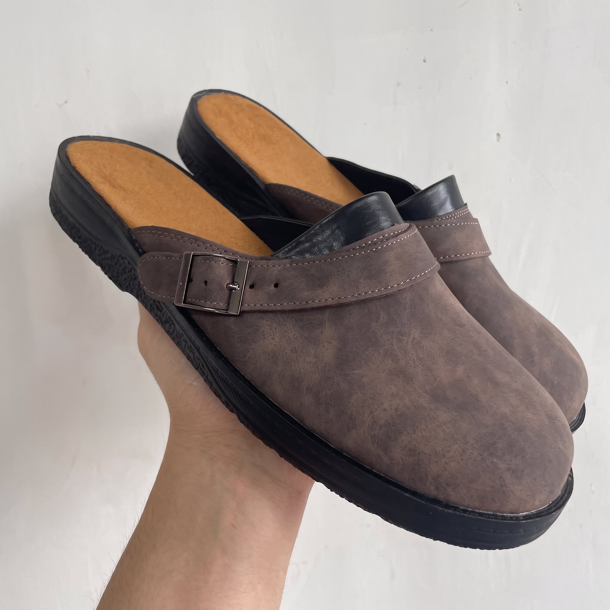 Benjamin - Men's Orthopaedic Buckle Heel Strap Clogs
