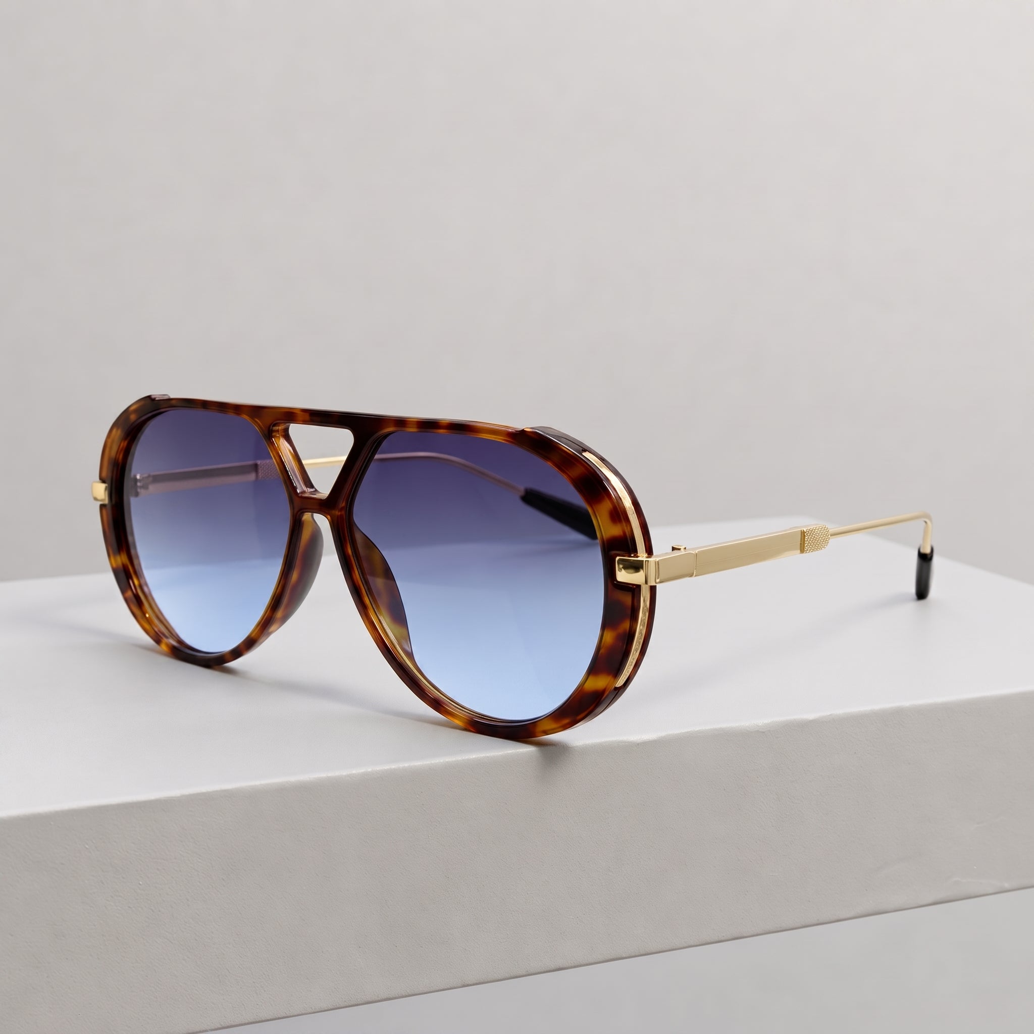 Sophie - Women's Summer Tortoiseshell Gradient Sunglasses