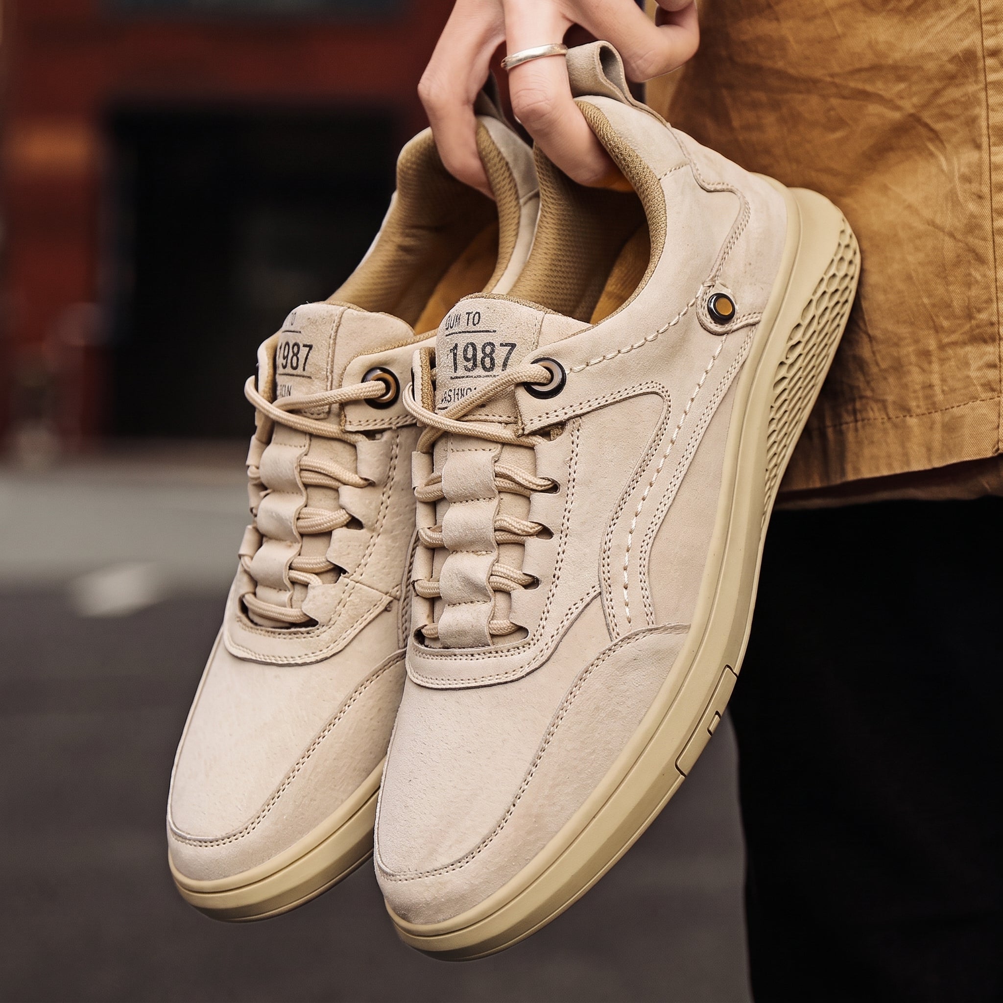 Charlie - Men's Low-Top Lace-Up Trainers with Contrast Stitching