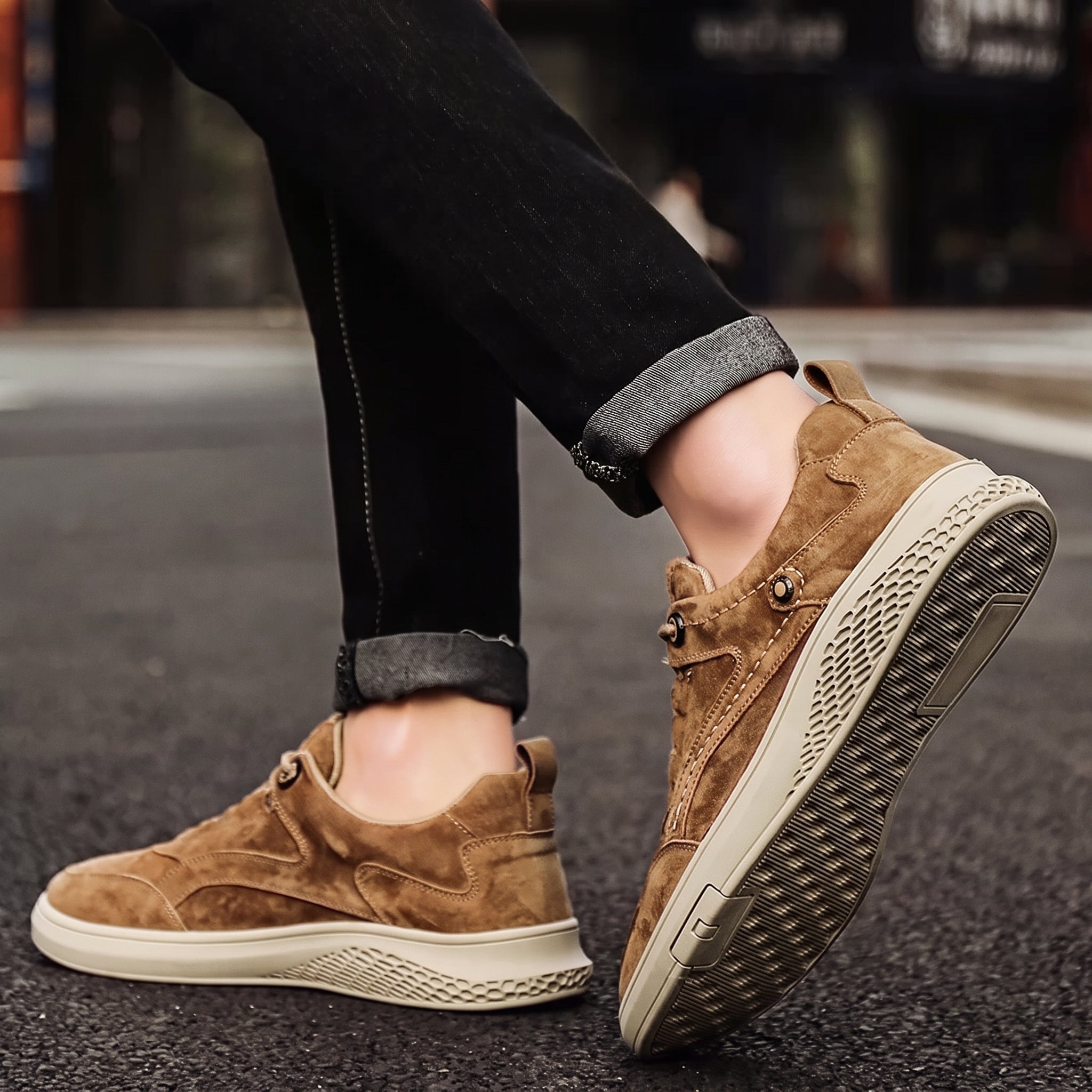 Charlie - Men's Low-Top Lace-Up Trainers with Contrast Stitching