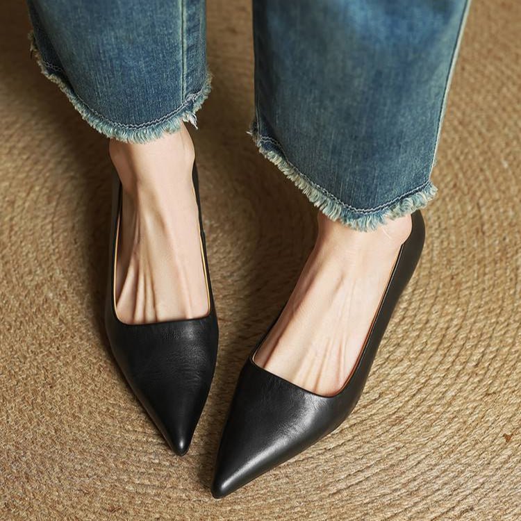 Alice - Women's Kitten Heel Pointed Toe Pumps - Sandals - Black - Taylor & Bennett