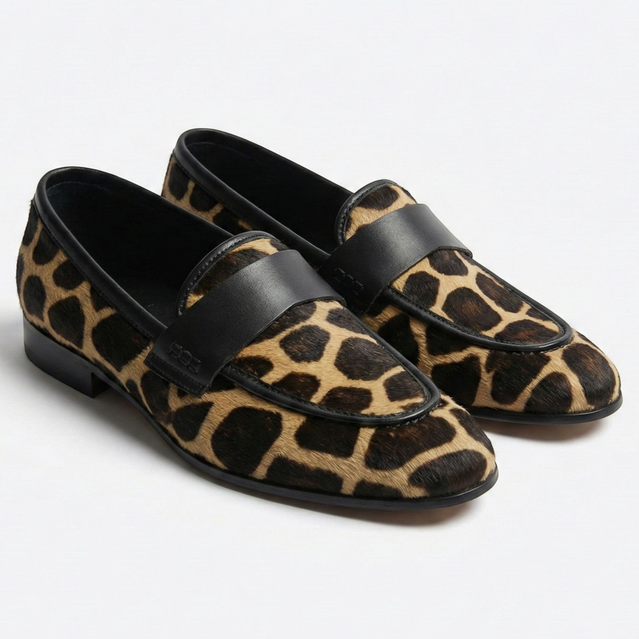 Alice - Women's Textured Loafers with Patterned Finish - Loafers - Black - Taylor & Bennett