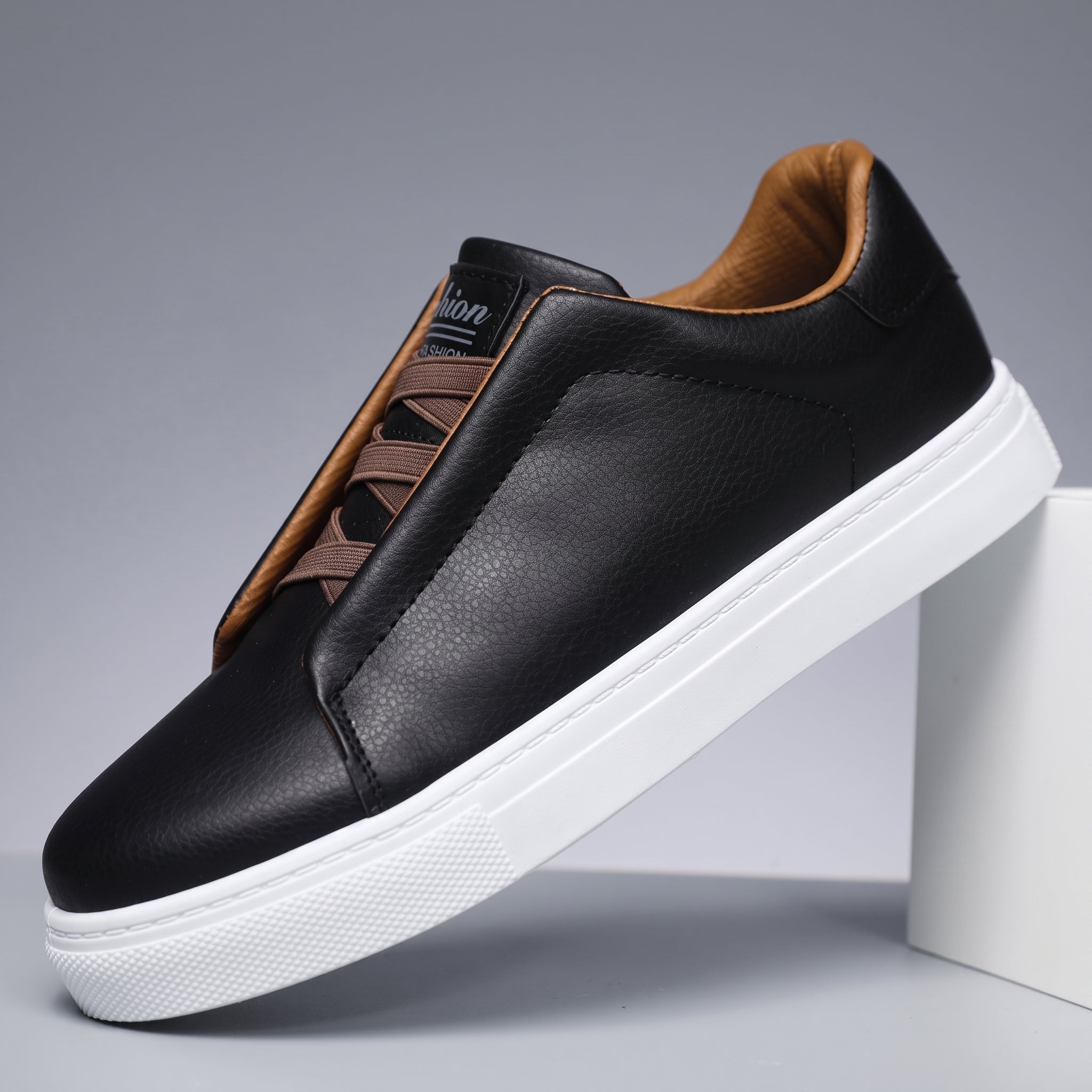 Andreas - Men's Orthopaedic Casual Low-Top Trainers - Sneakers - Black - Taylor & Bennett