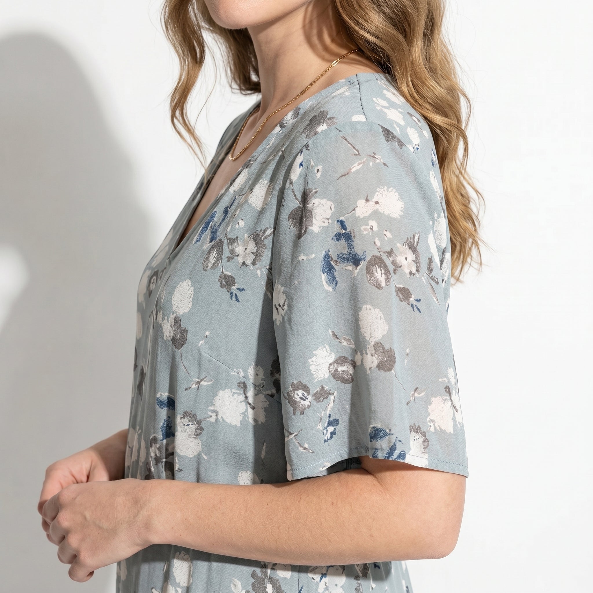 Ava – Women's Summer Floral Print Chiffon Maxi Dress - Maxi Dress - Blue - Taylor & Bennett
