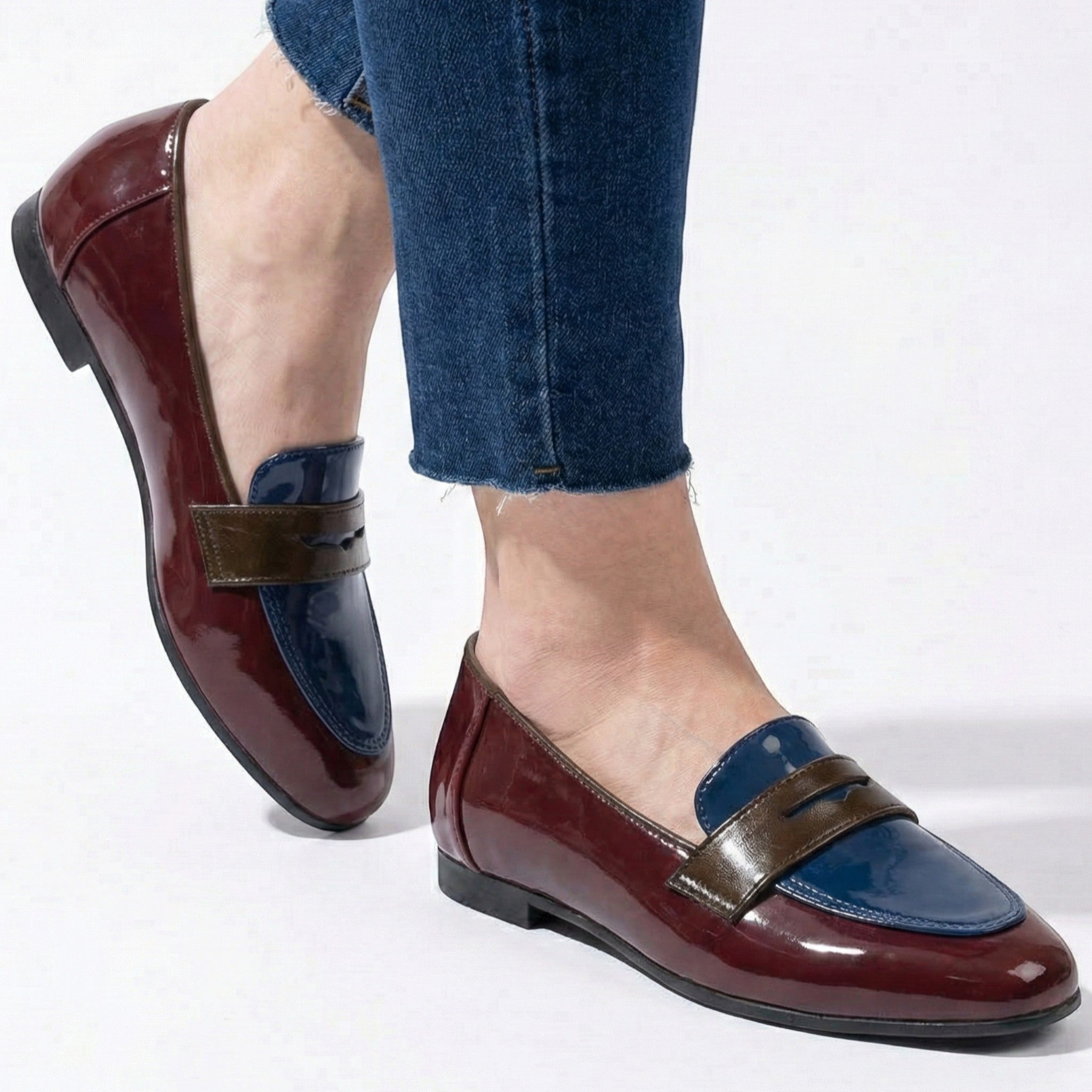 Ava - Women's Two - Tone Round Toe Flat Loafers - Loafers - Blue - Taylor & Bennett
