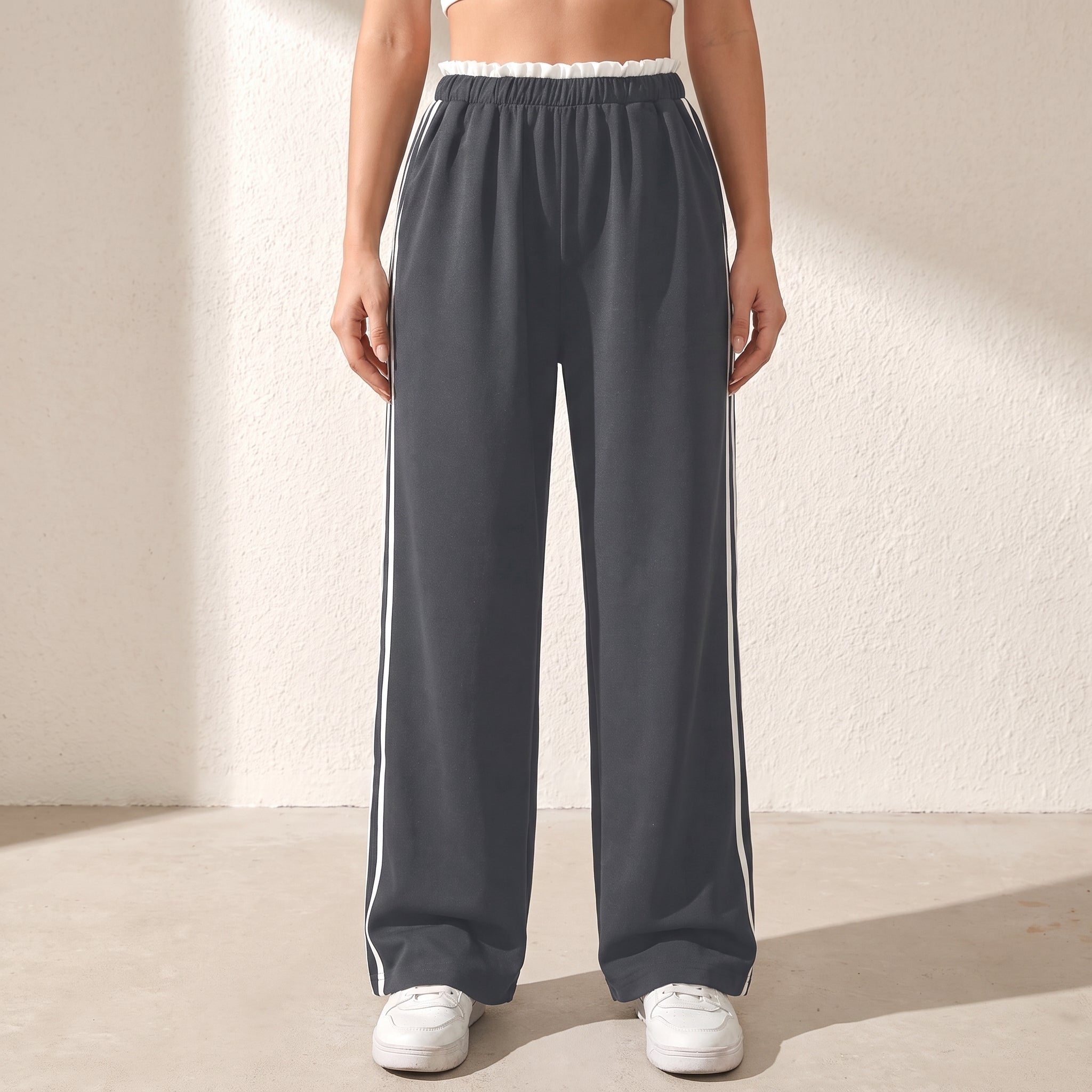 Beatrice - Women's High-Waisted Wide-Leg Joggers - Joggers - Grey - Taylor & Bennett