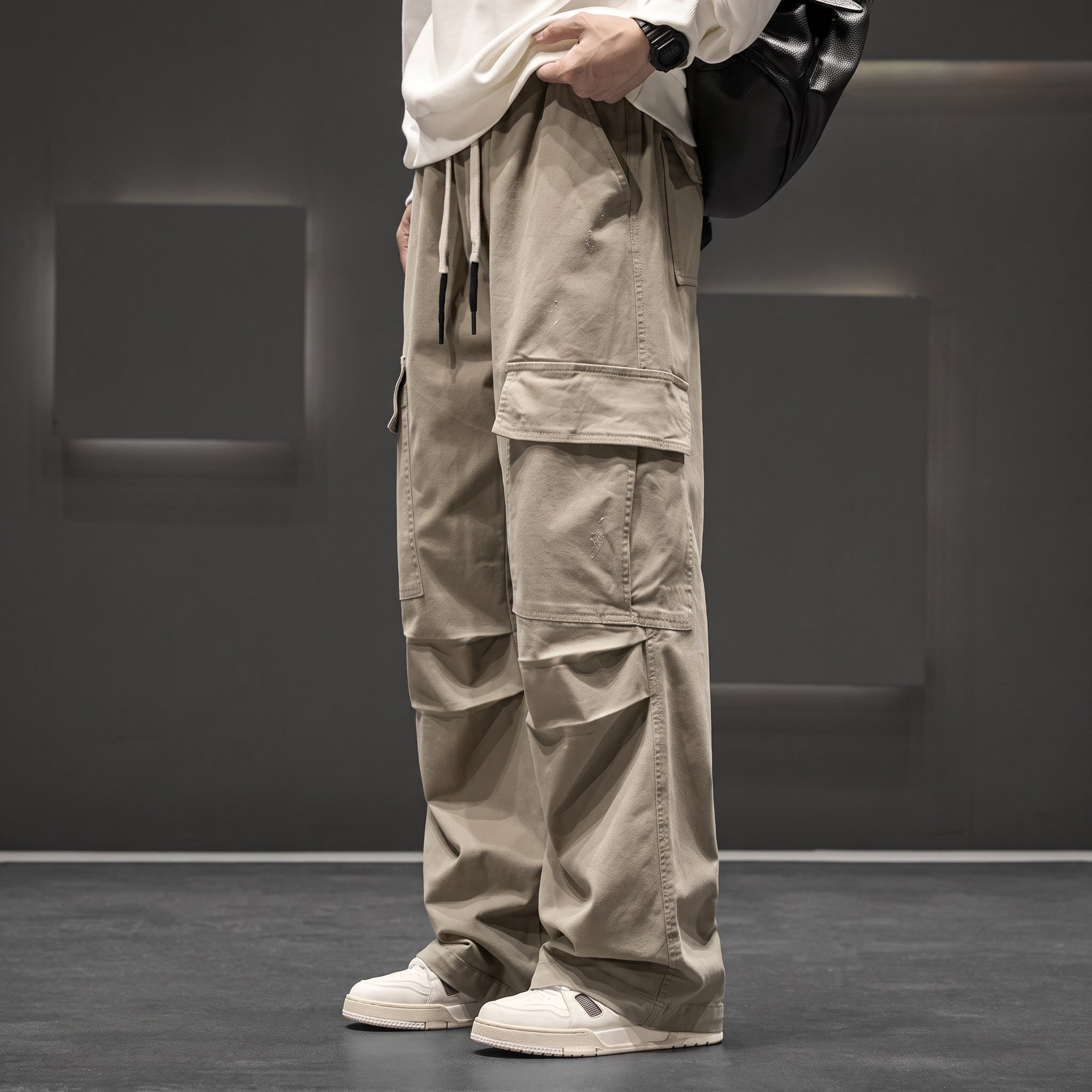 Charlie - Men's Wide-Leg Cargo Trousers with Drawstring Waist - Cargo Pants - Khaki - Taylor & Bennett