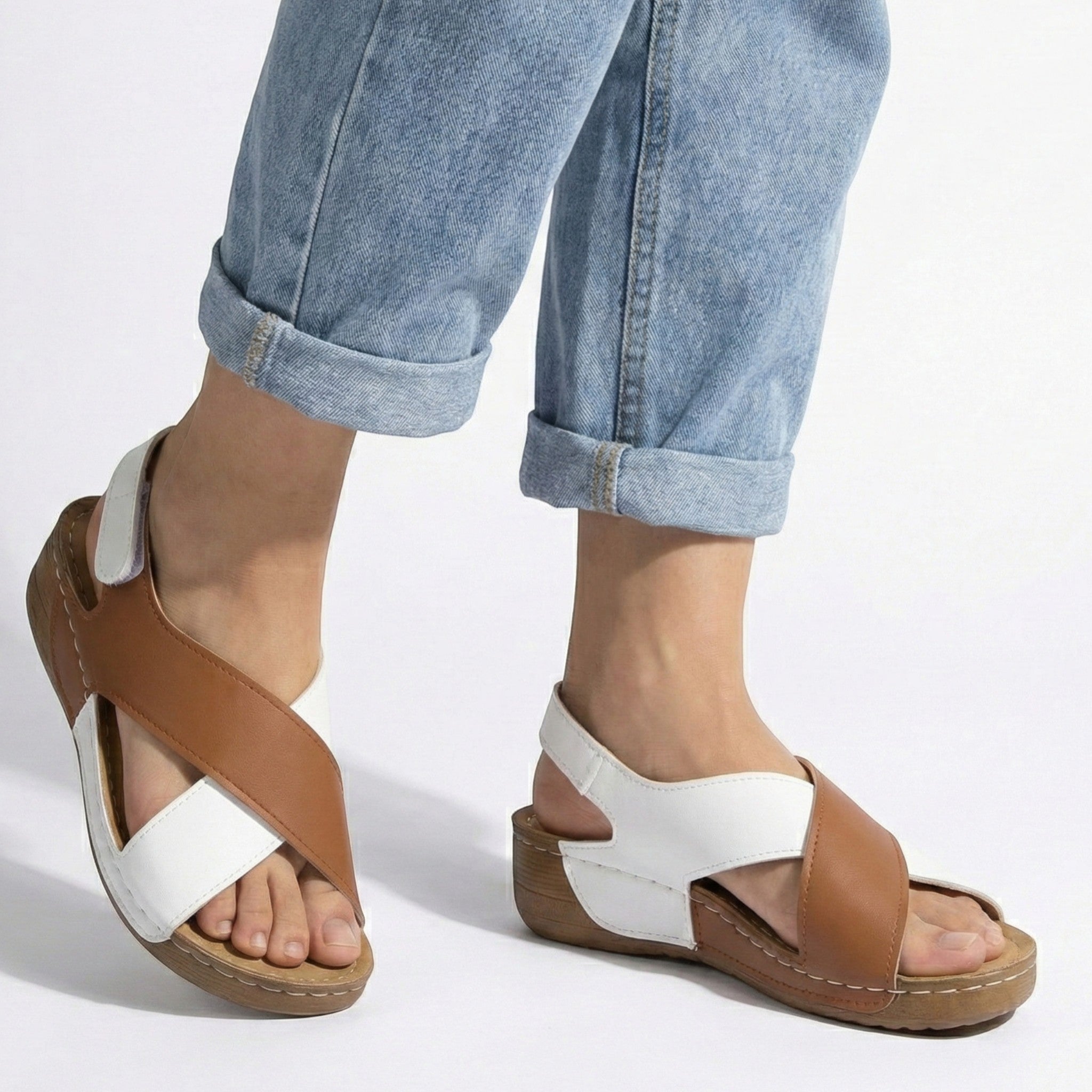 Charlotte - Women's Sandals with Arch Support and Wedge Heel - Sandals - Brown - Taylor & Bennett
