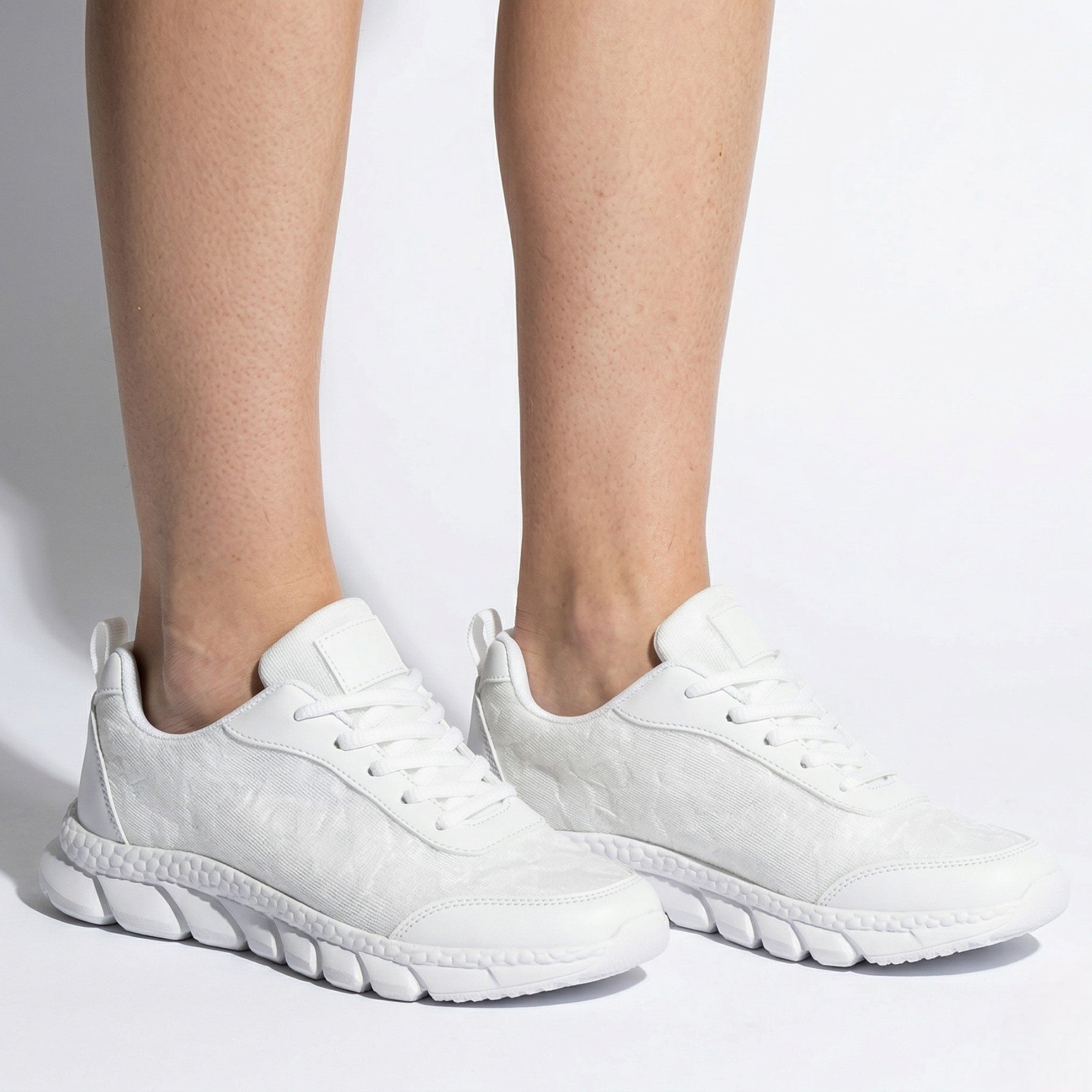 Chloe - Women's Breathable Trainers - Trainers - White - Taylor & Bennett