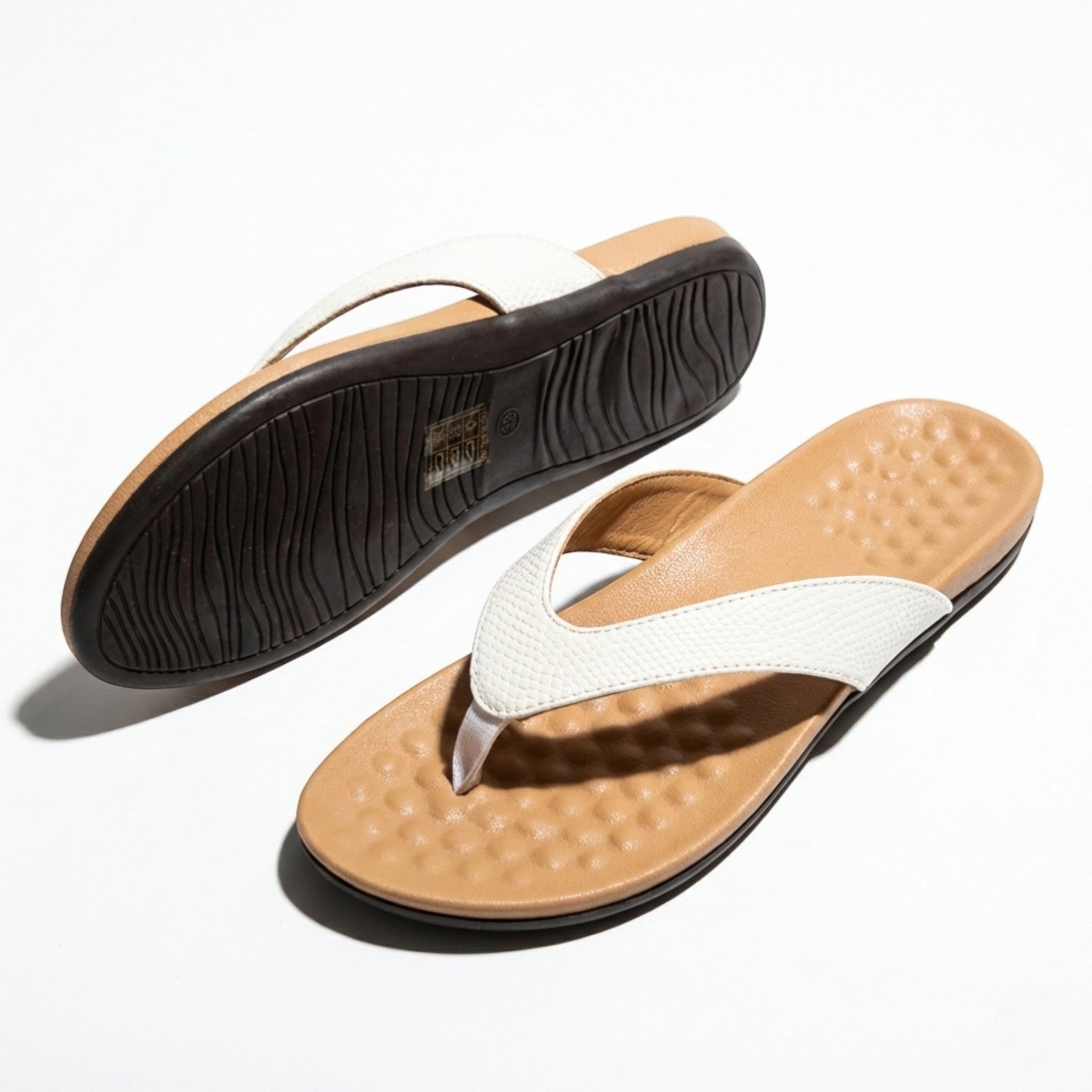 Chloe - Women's Flat Sandals with Toe Post Design - Slippers - White - Taylor & Bennett