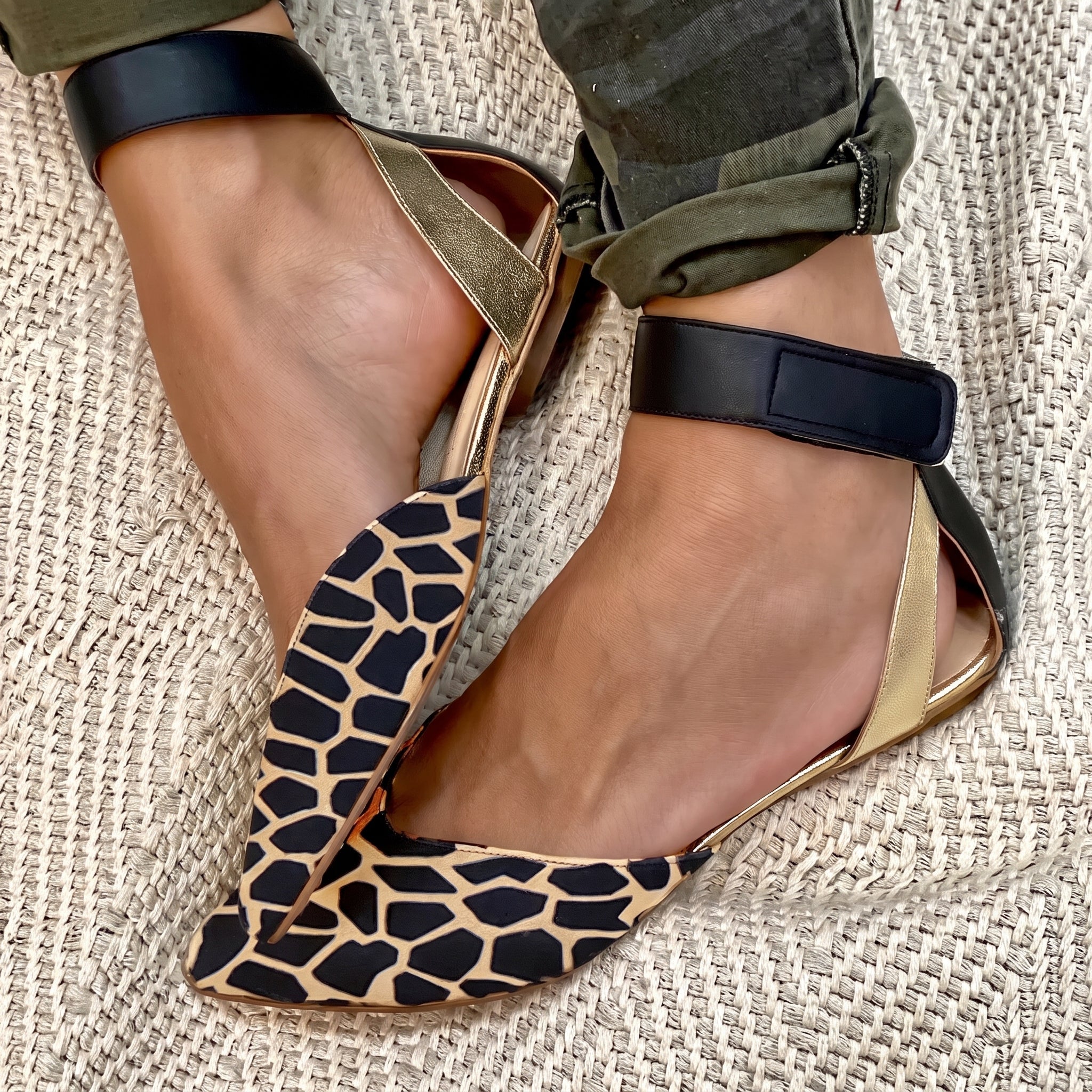 Daisy - Women's Colour Block D'Orsay Flats with Ankle Strap - Sandal - Black - Taylor & Bennett