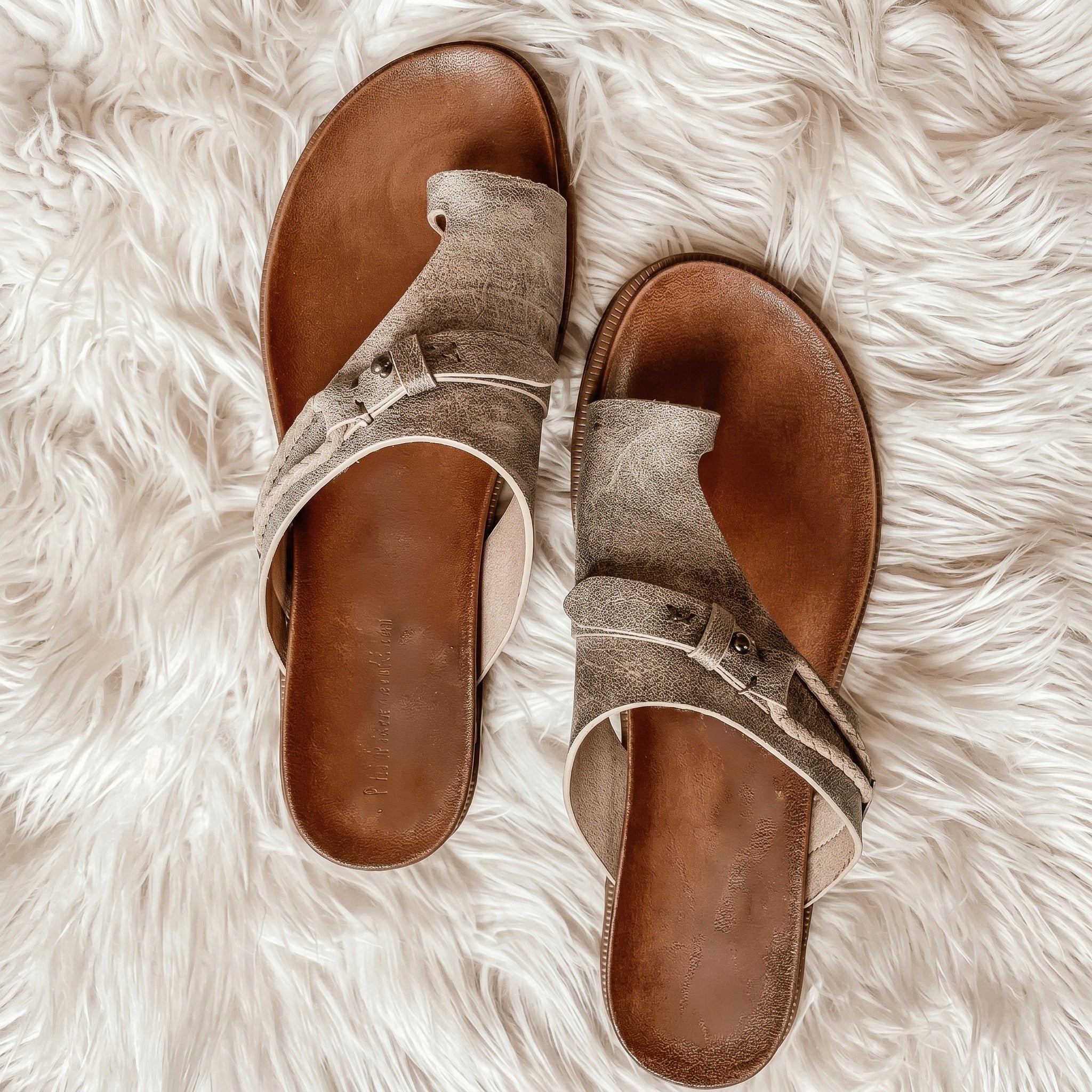Fiona - Women's Orthopaedic Toe-Post Flat Sandals - Sandals Women - Grey - Taylor & Bennett