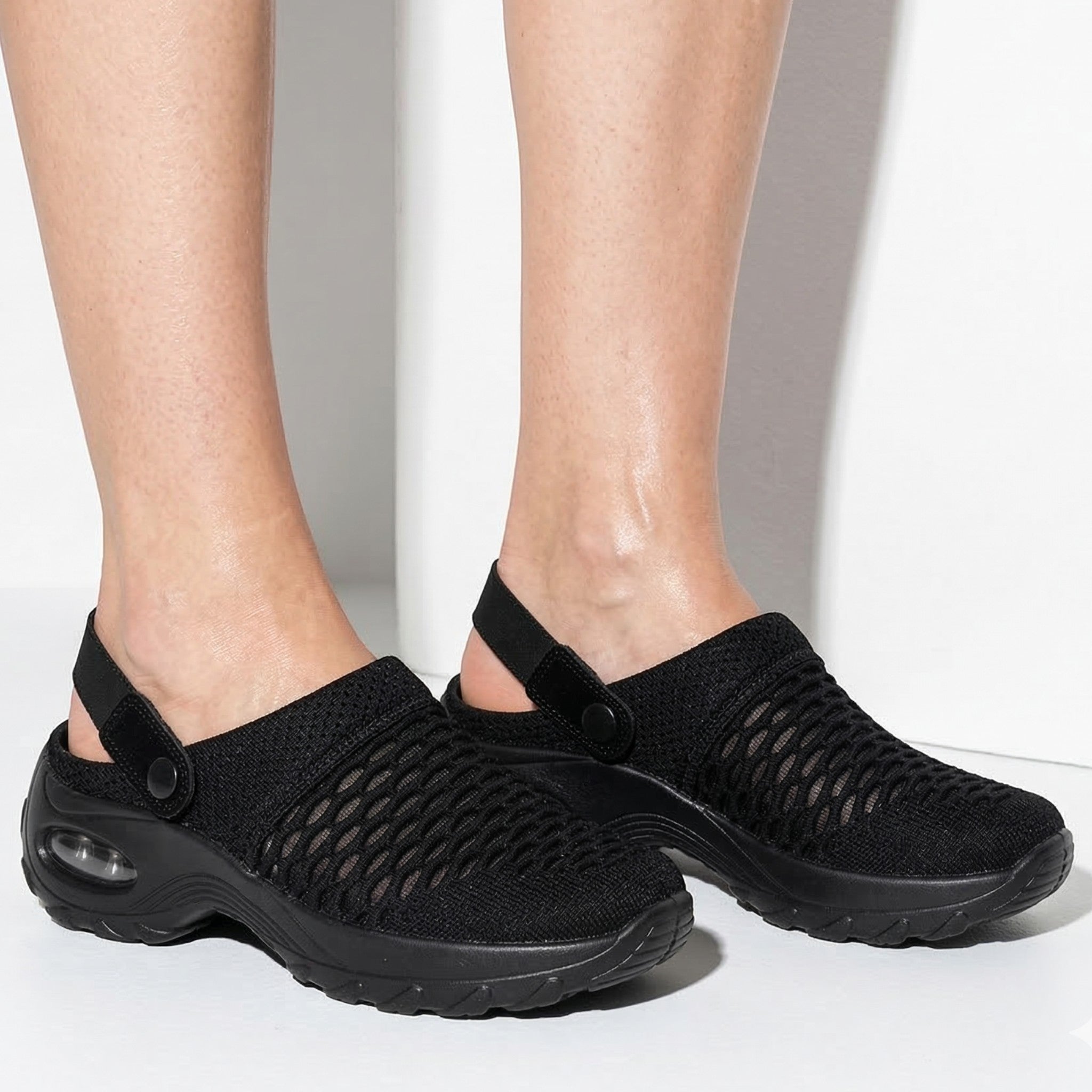 Isla - Women's Breathable Walking Shoes with Cushioned Sole - Shoes - Black - Taylor & Bennett