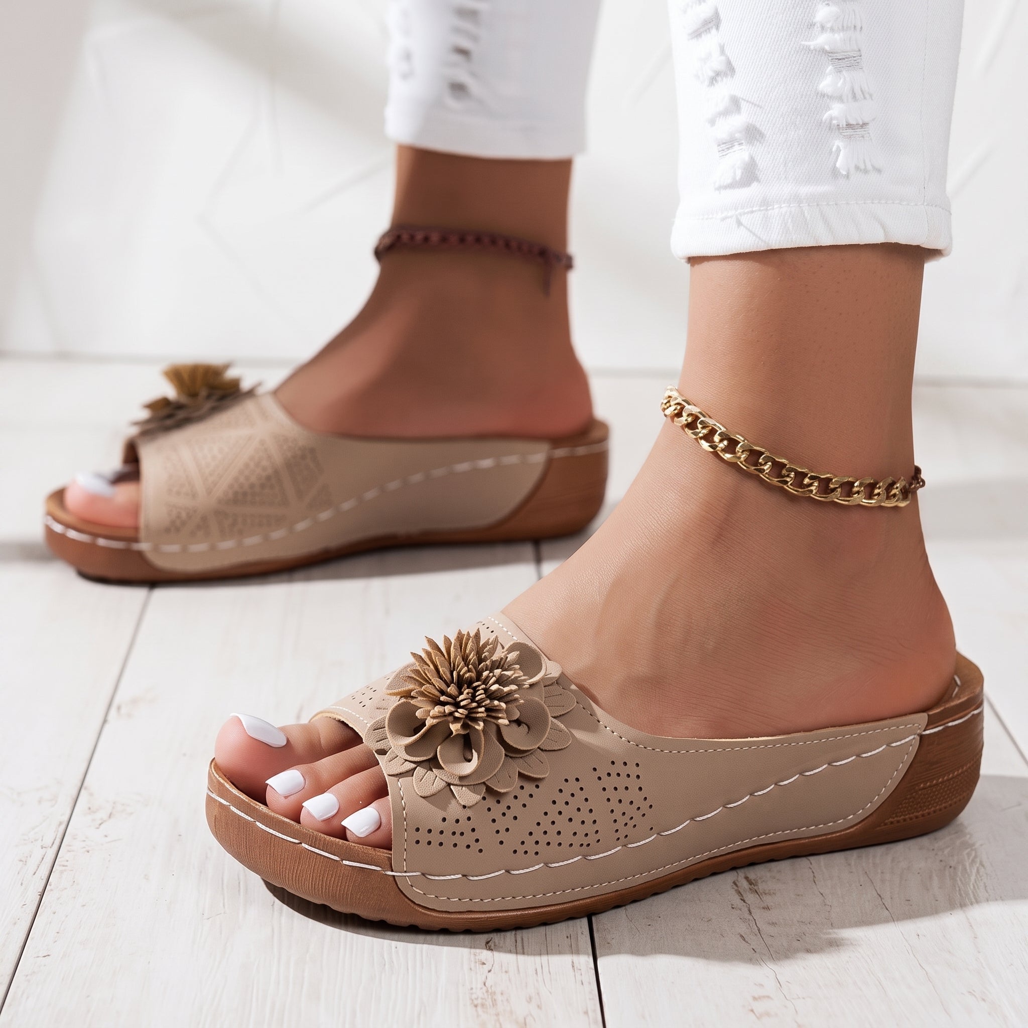 Johanna – Women's Orthopaedic Floral Detail Wedge Sandals - Sandals - Khaki - Taylor & Bennett