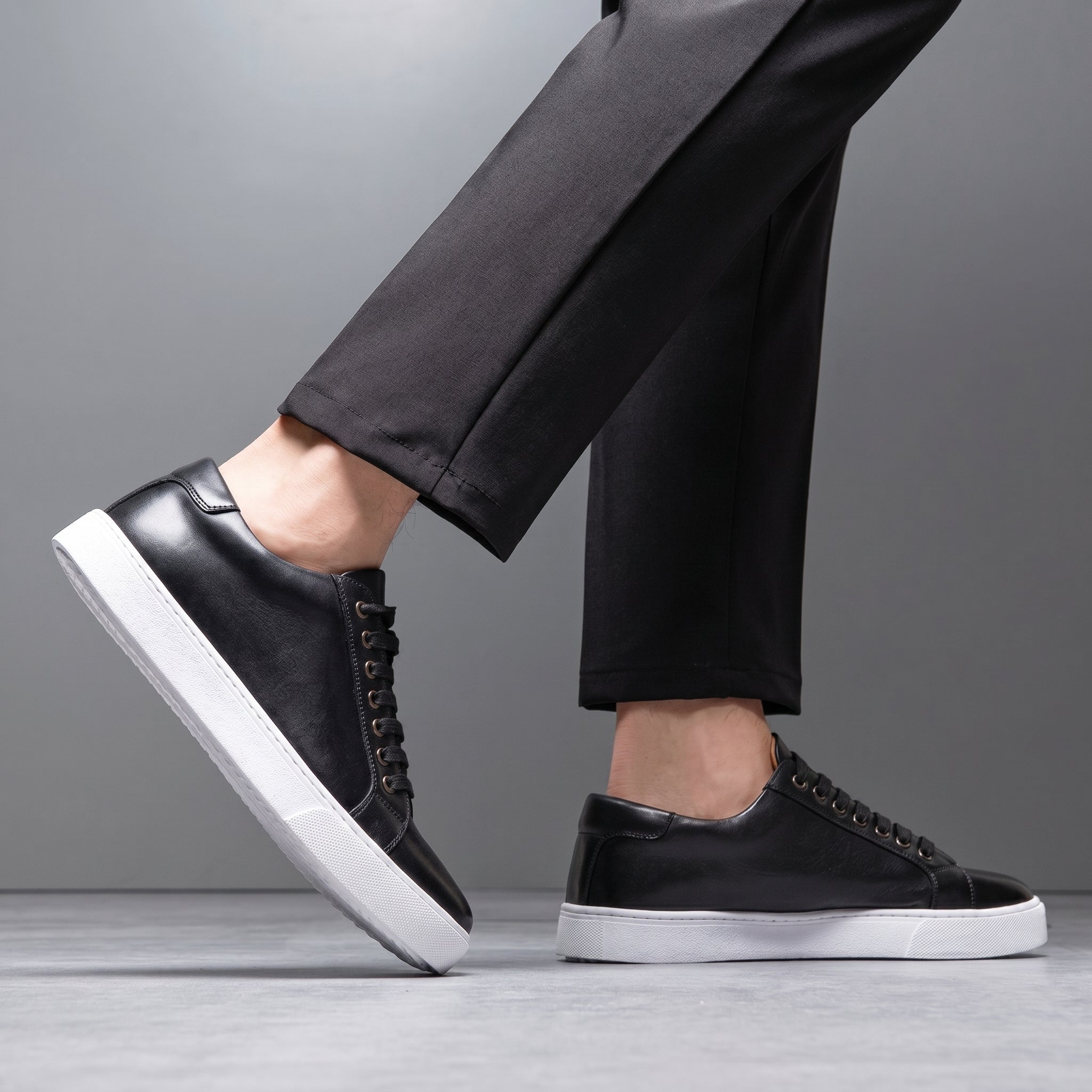 Jonas - Men's Classic Minimalist Low-Top Trainers - Shoes - Black - Taylor & Bennett