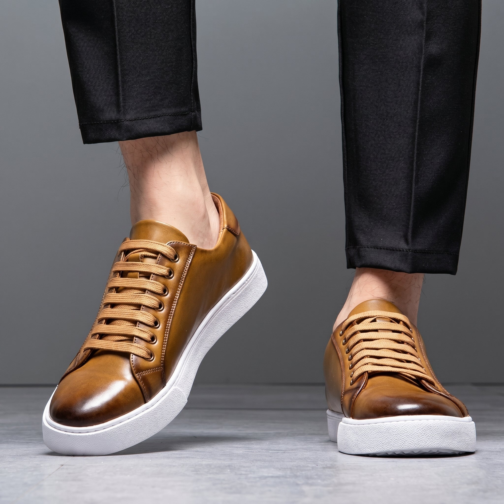 Jonas - Men's Classic Minimalist Low-Top Trainers - Shoes - Khaki - Taylor & Bennett