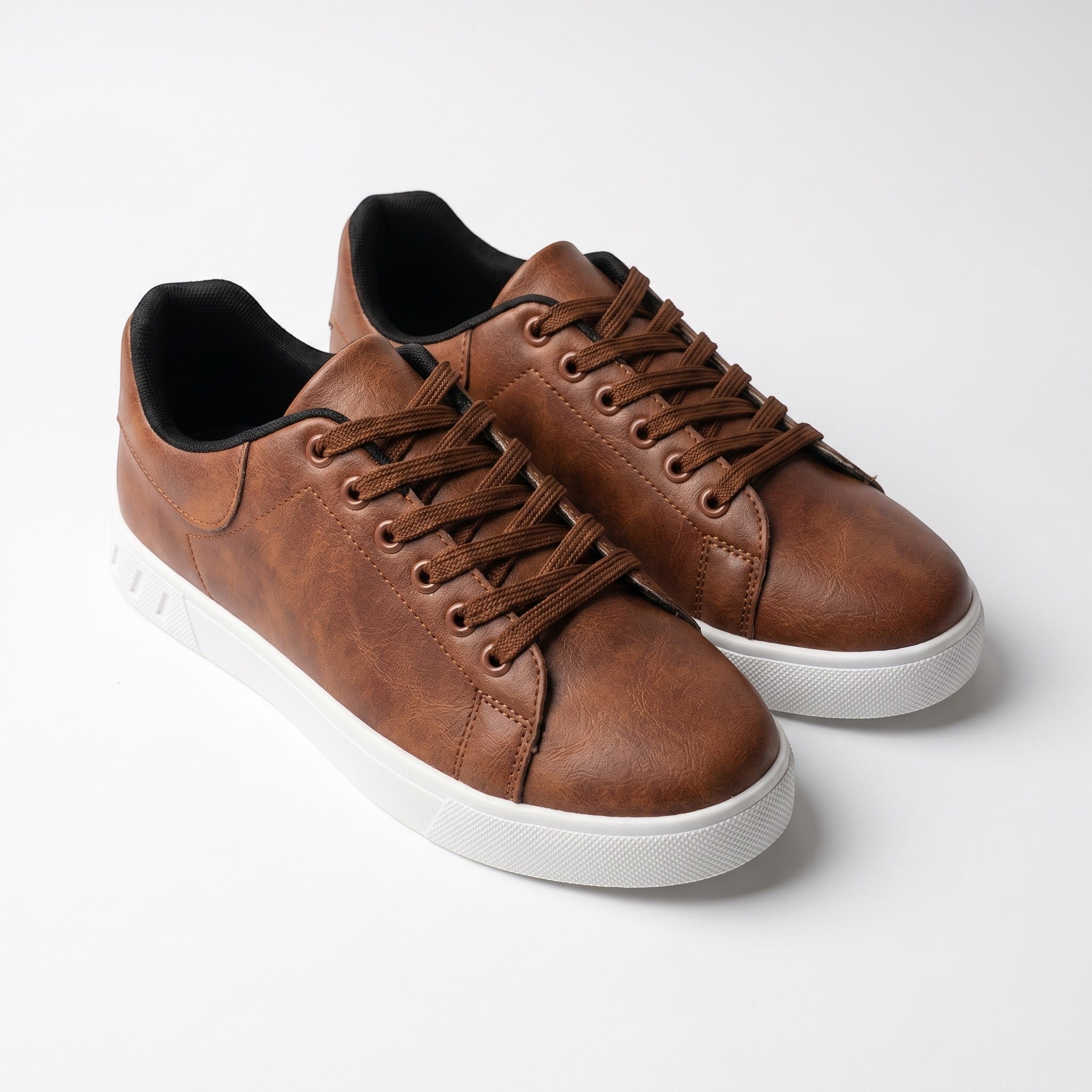 Jonas – Minimalist Casual Low - Top Trainers - Shoes - Brown - Taylor & Bennett