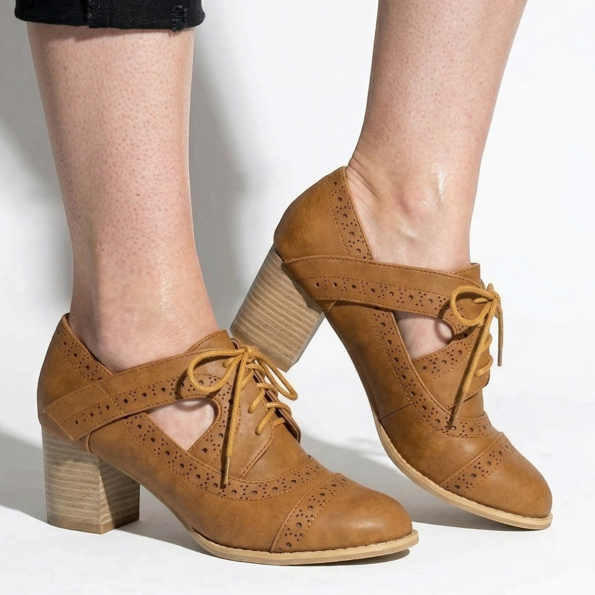 Lottie - Women's Brogue Block Heel Shoes - Shoes - Beige - Taylor & Bennett