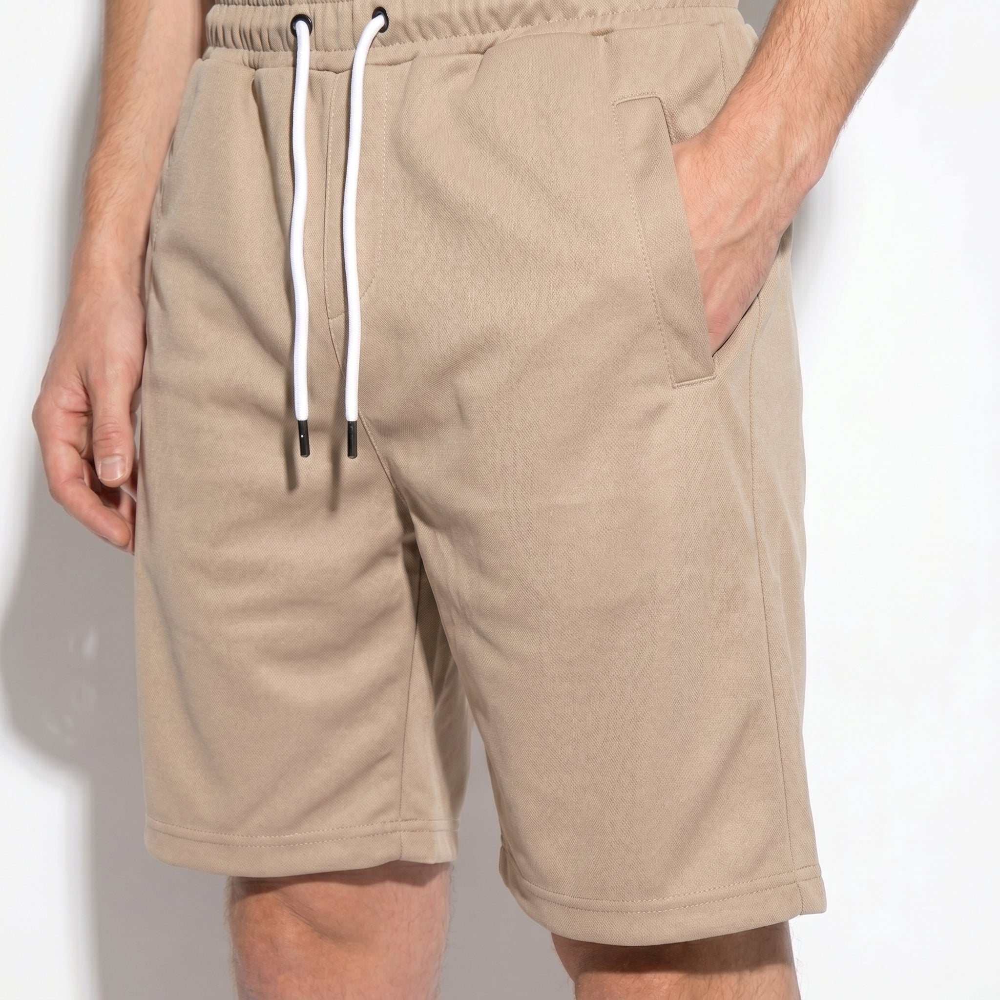 Marcus - Men's Relaxed Fit Drawstring Shorts with Elasticated Waist - Shorts Men - Khaki - Taylor & Bennett
