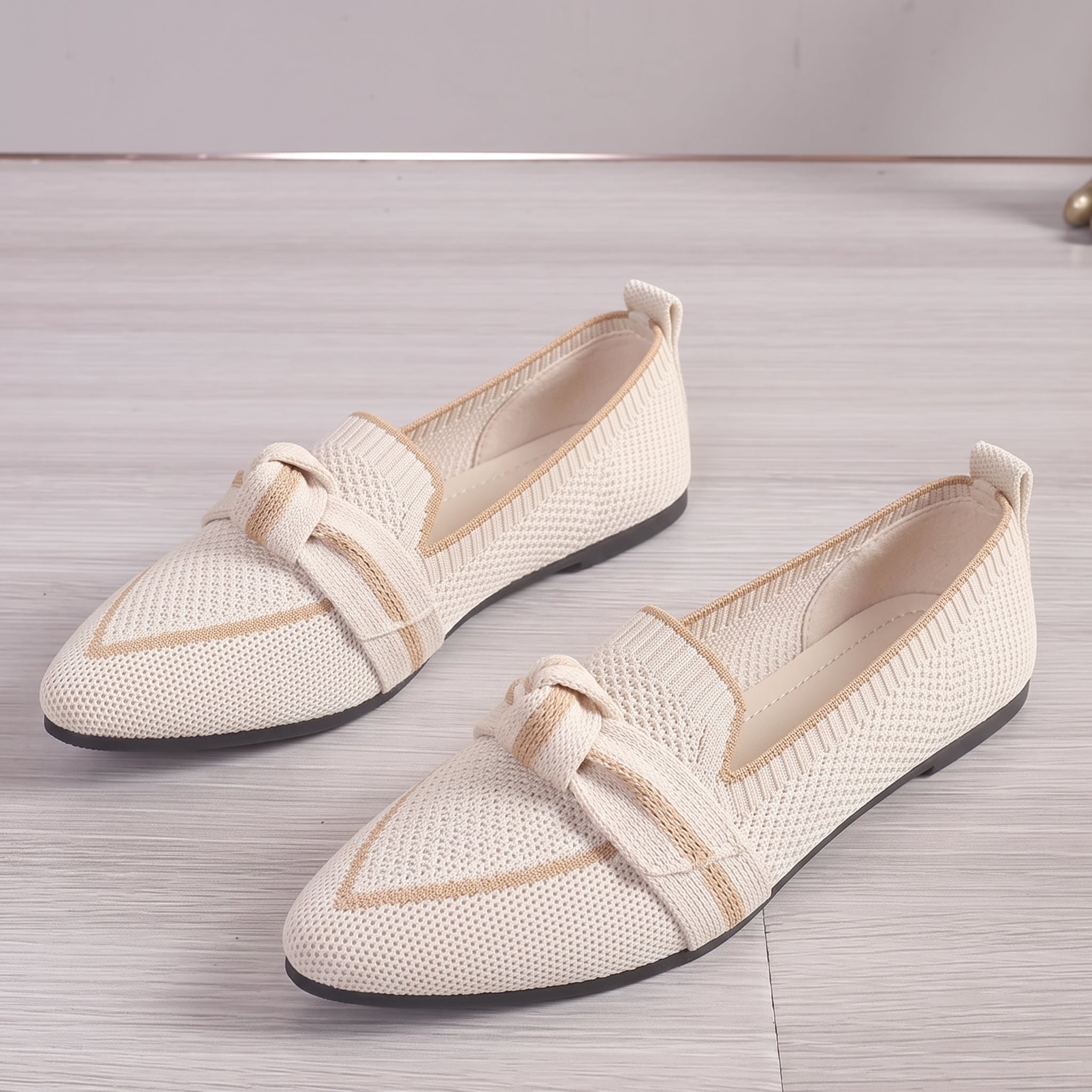 Millie - Women's Pointed Toe Knot Detail Flat Loafers - Loafer - Beige - Taylor & Bennett